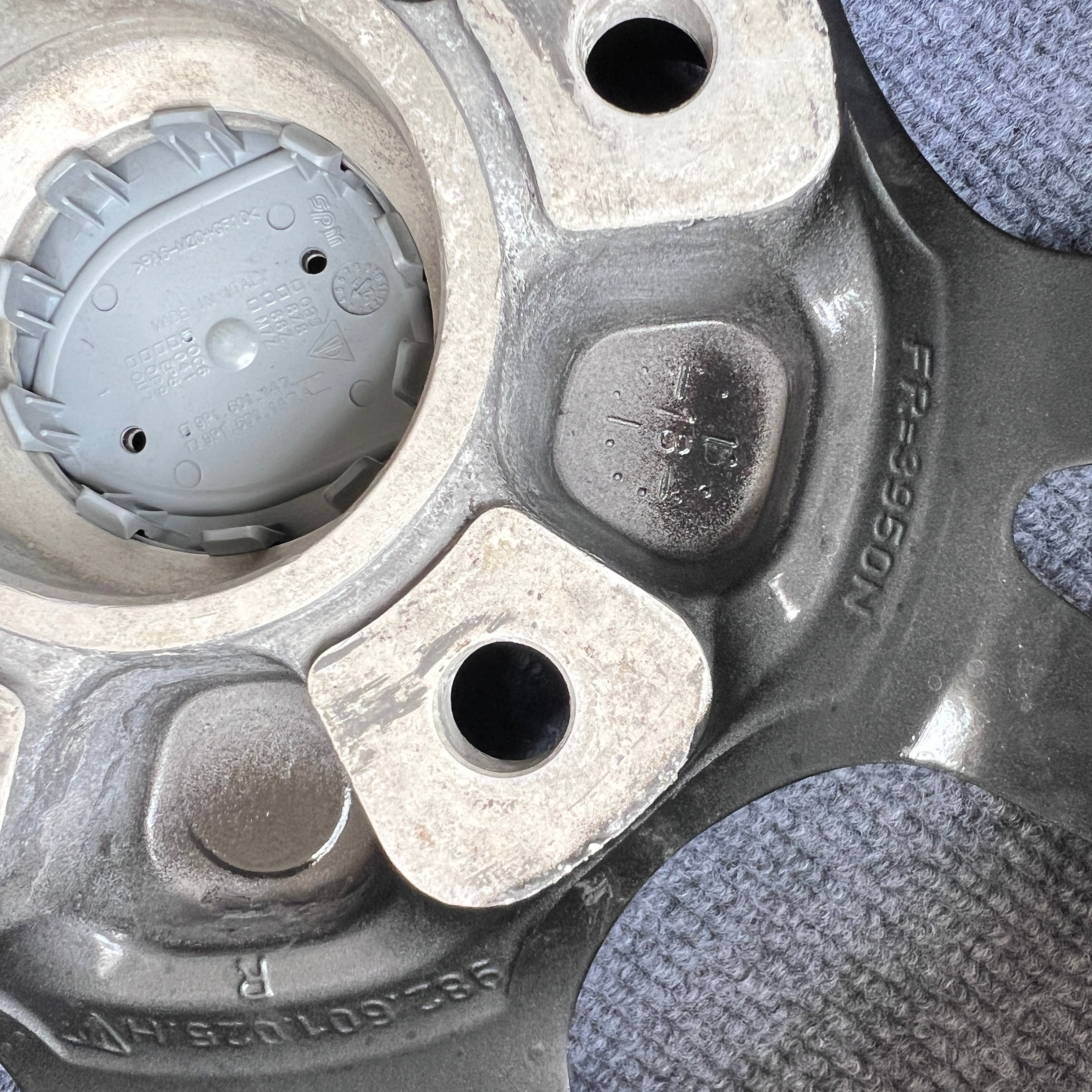 Porsche 718 20 inch original wheel