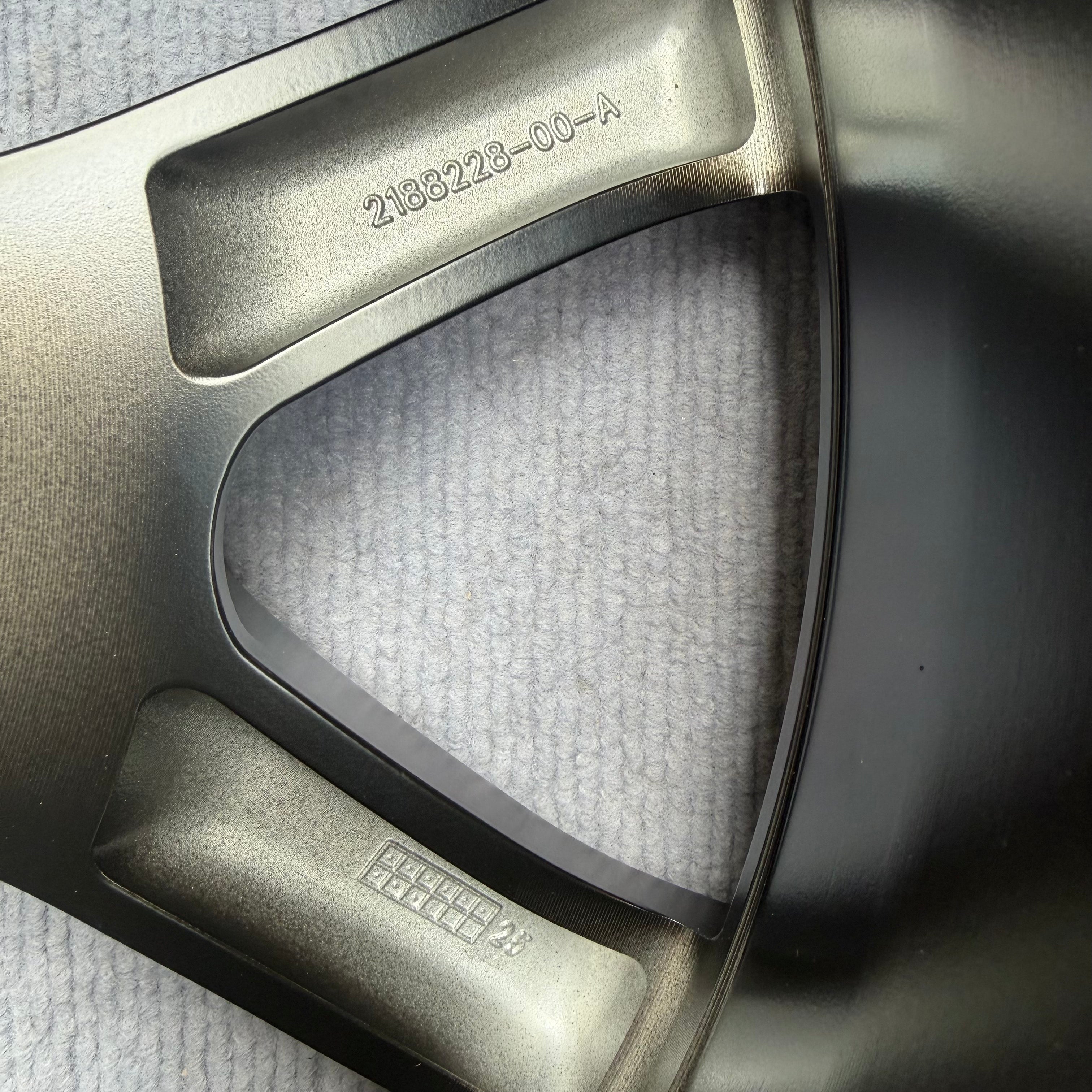 Tesla Model Y 21-inch Original wheel