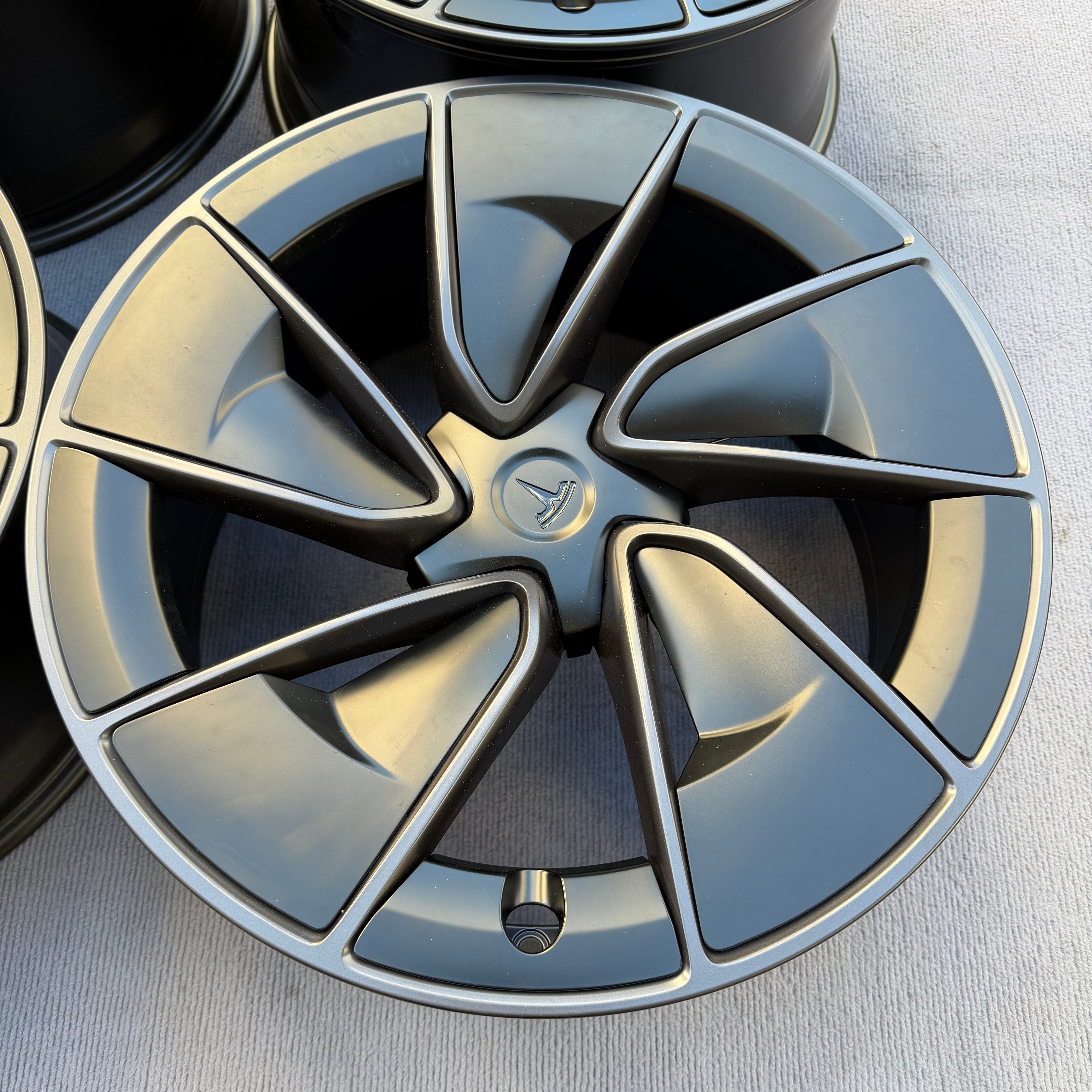 Tesla Model 3 P 20-inch Original wheel
