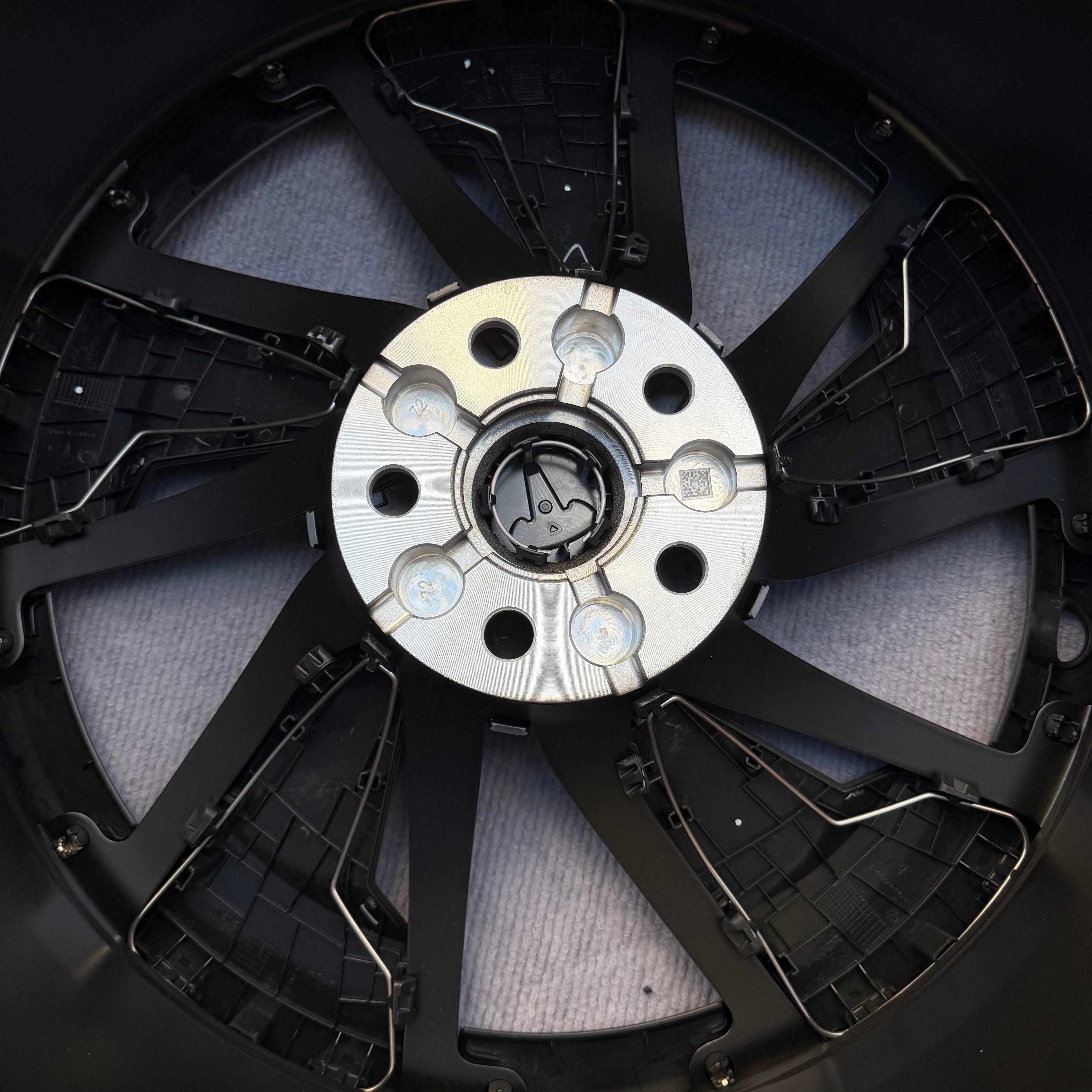 Tesla Model 3 P 20-inch Original wheel