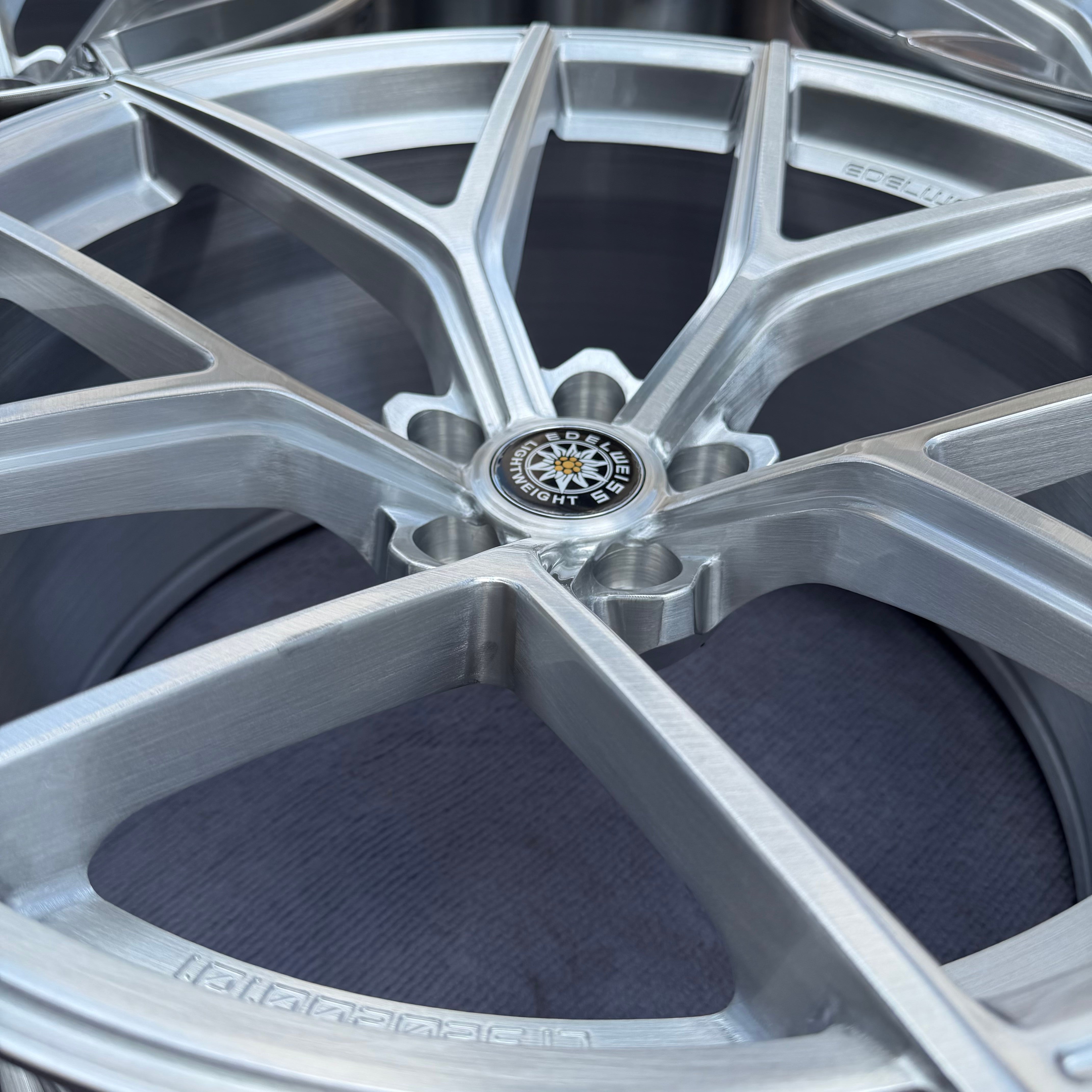 MB19 20 inch 5*112 66.6
