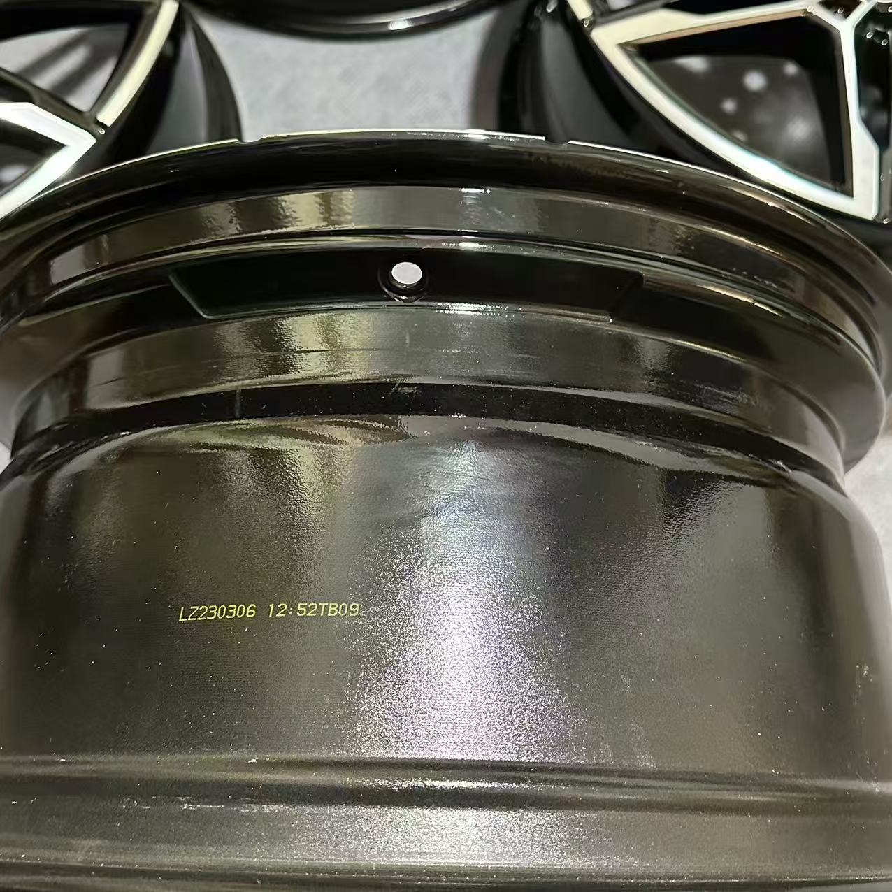 BMW M4 825M 19/20 inch original wheel