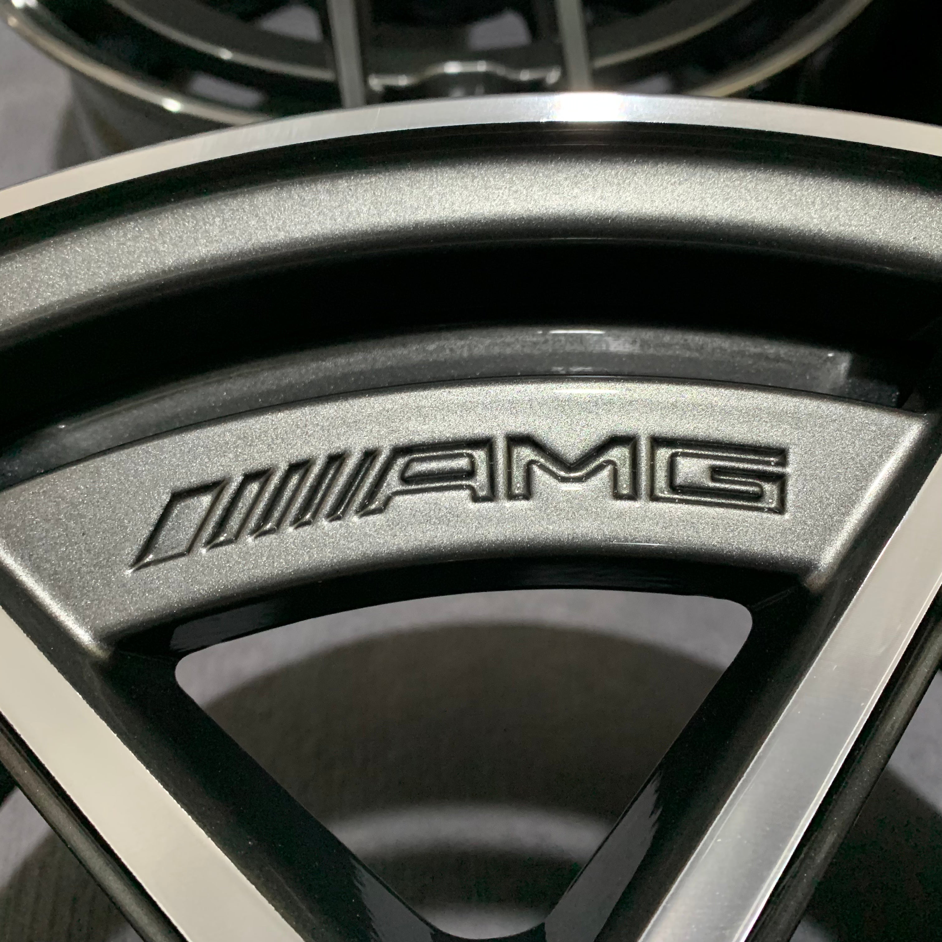 Mercedesbenz E300 19 inch original wheel