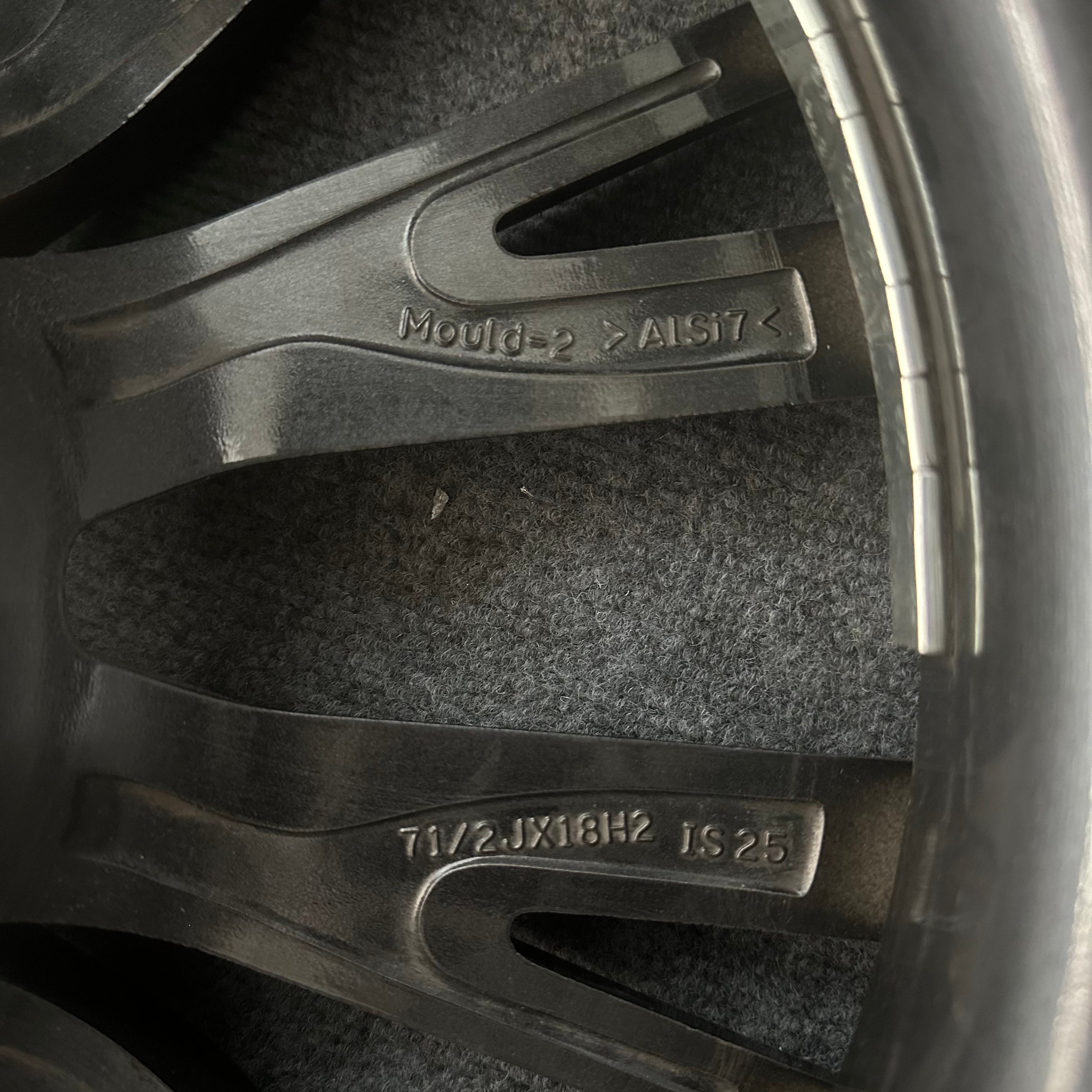 BMW 3 Series 18 inch original wheels