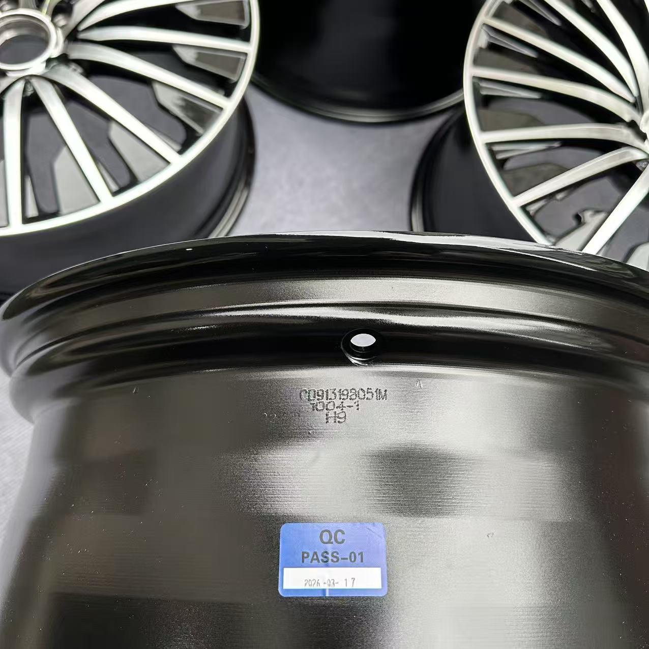 OEM02 19 inch 5*112 66.6