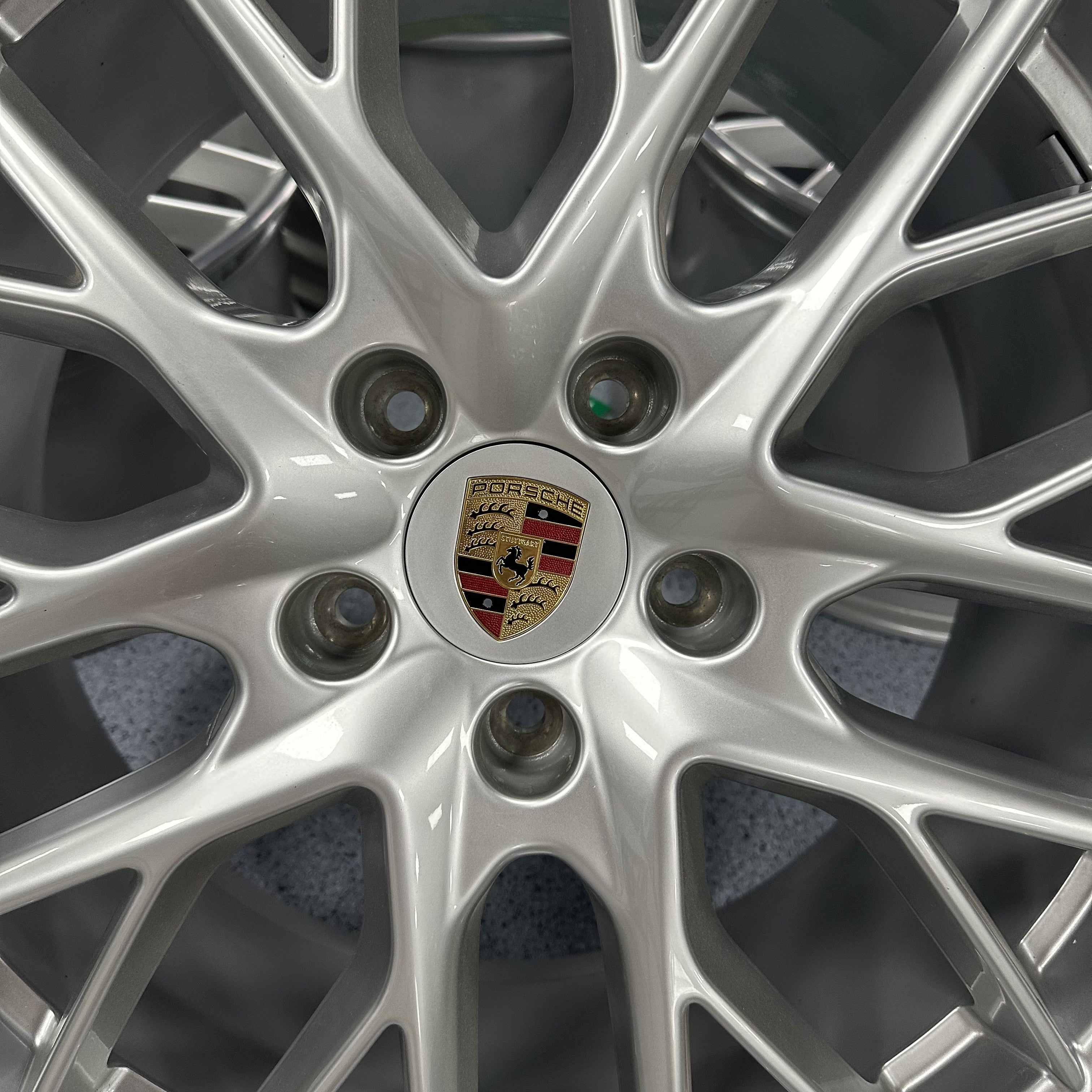 Porsche Panamera 21 inch original wheel silver