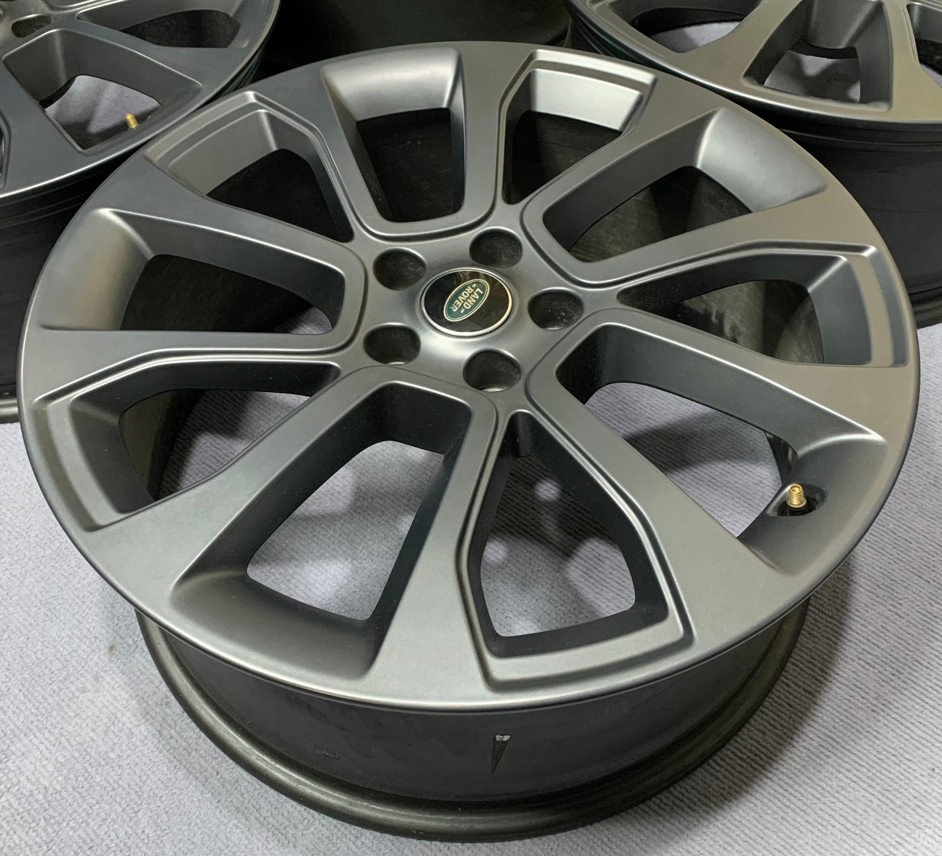 Land Rover Range Rover 21 inch Original wheels