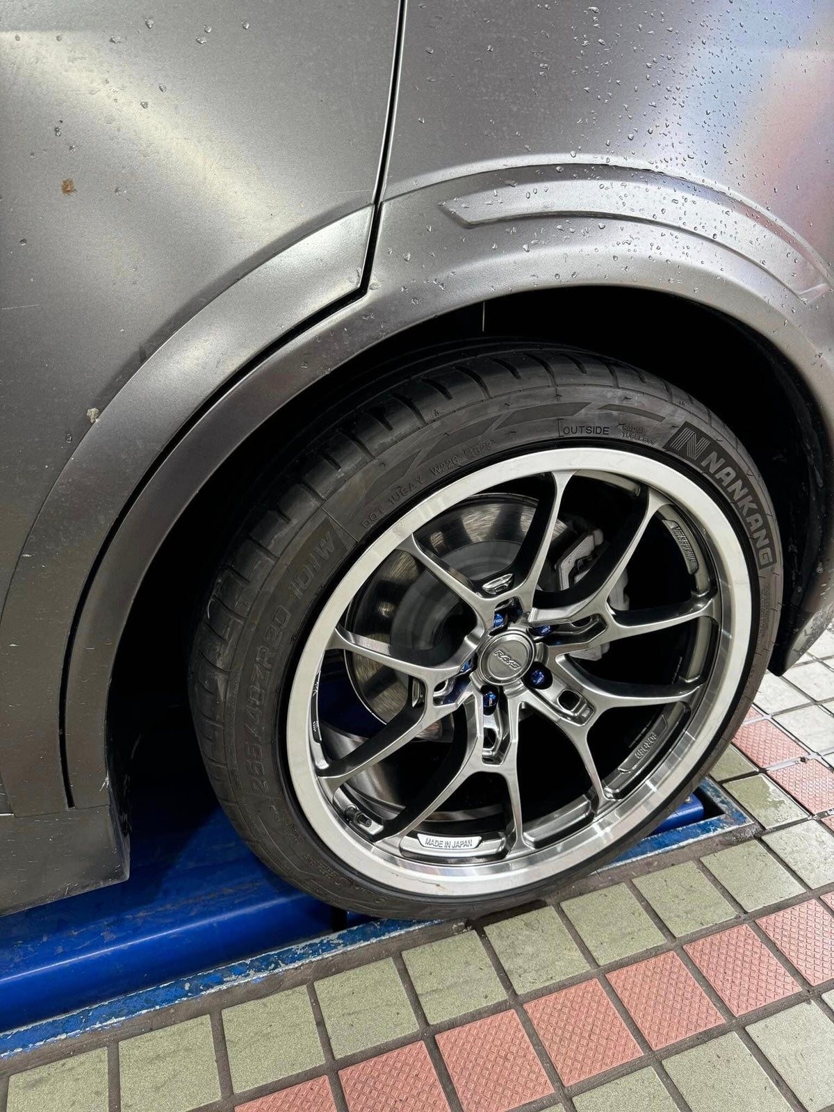 MB08 Rays 20inch 5*114.3 66.6
