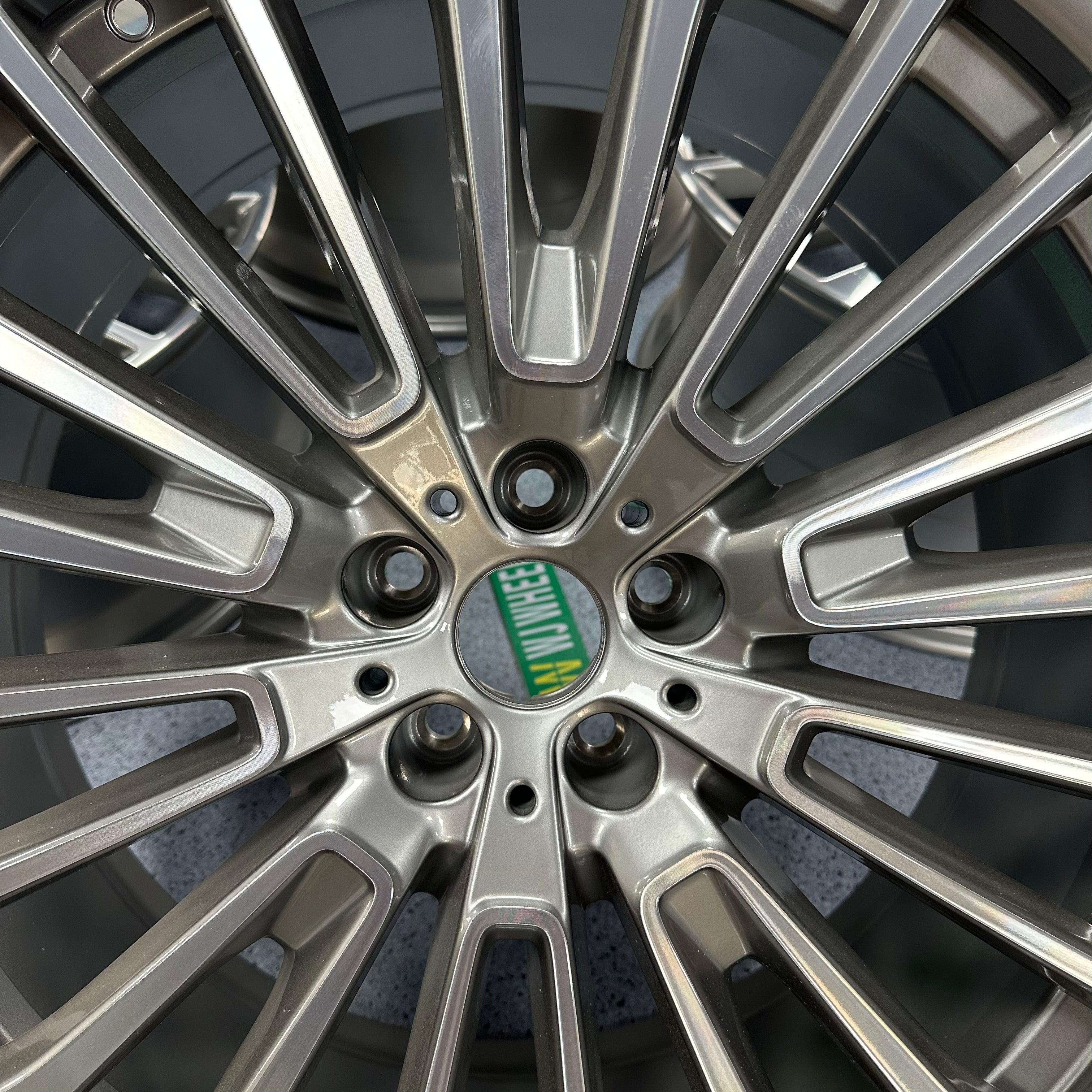 BMW X7 22 inch original wheels