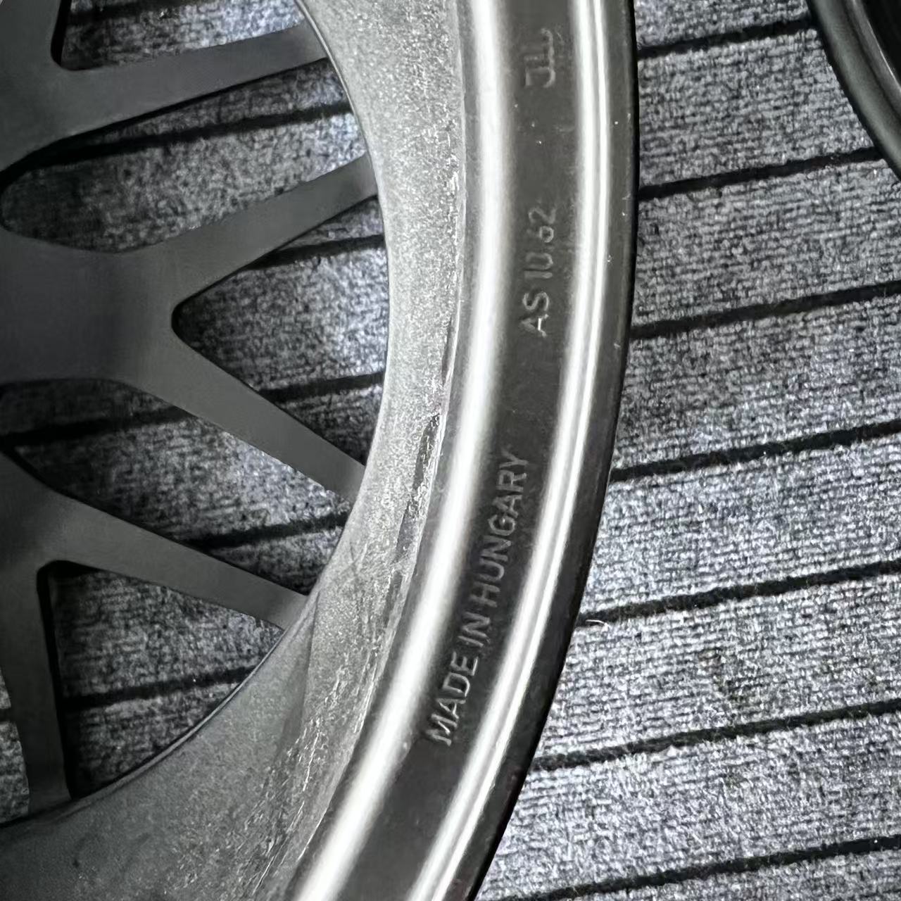 Mercedes benz G63 22 inch Original wheels