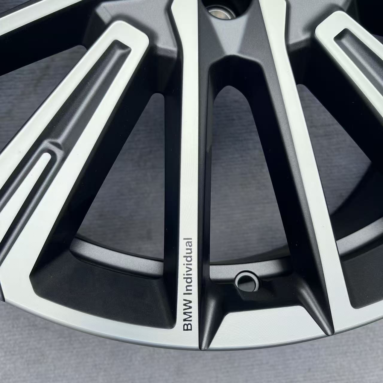 BMW X1 869M 20 inch brand new Original wheel