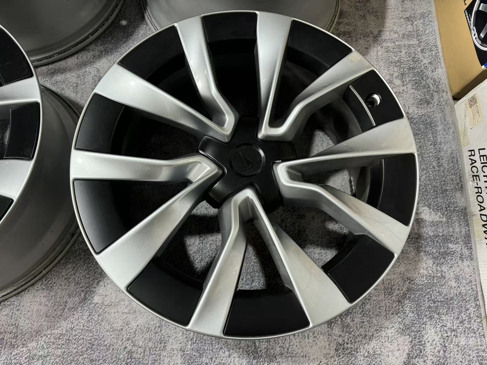 Tesla model 3 19-inch Original wheel