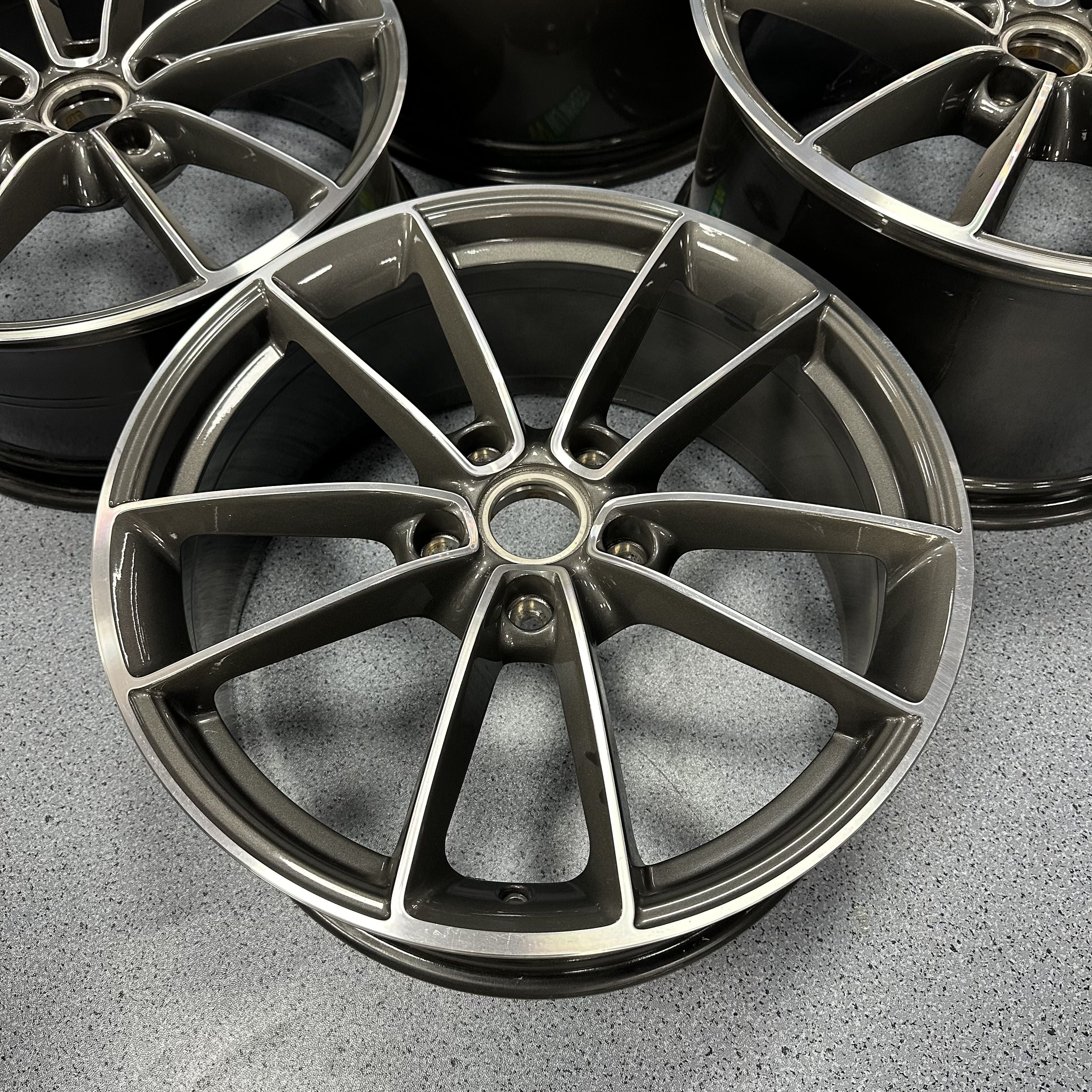 Porsche 911 20/21 inch original wheel