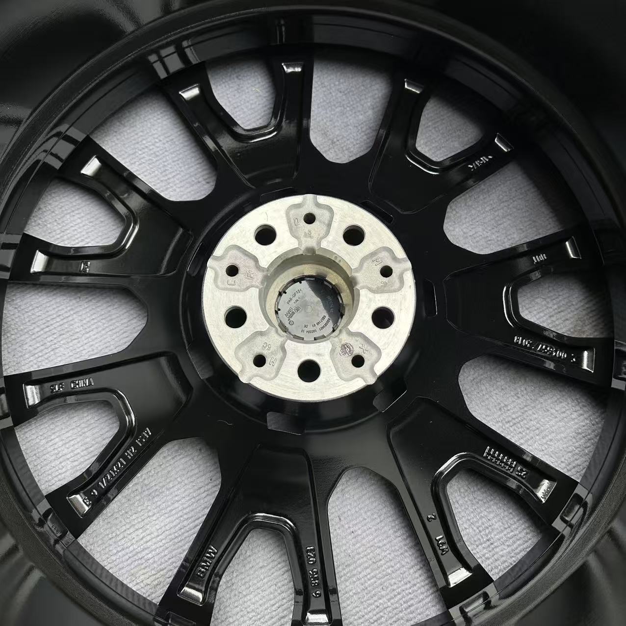 BMW X5 915M 21 inch brand new original wheels