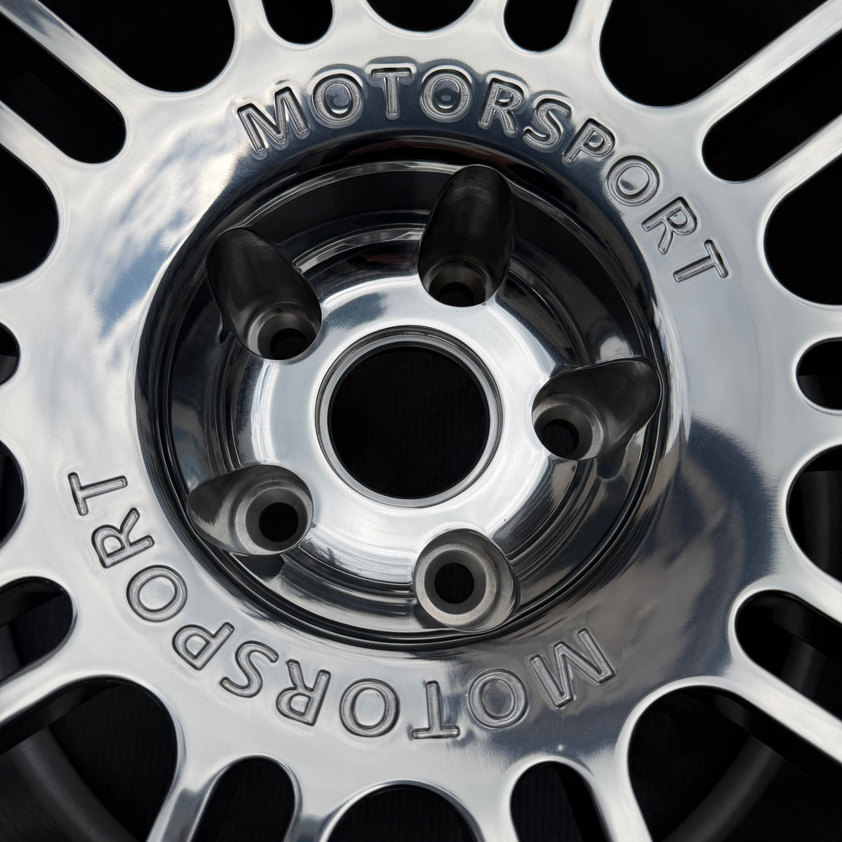 MB24 19 inch 5*120 72.6