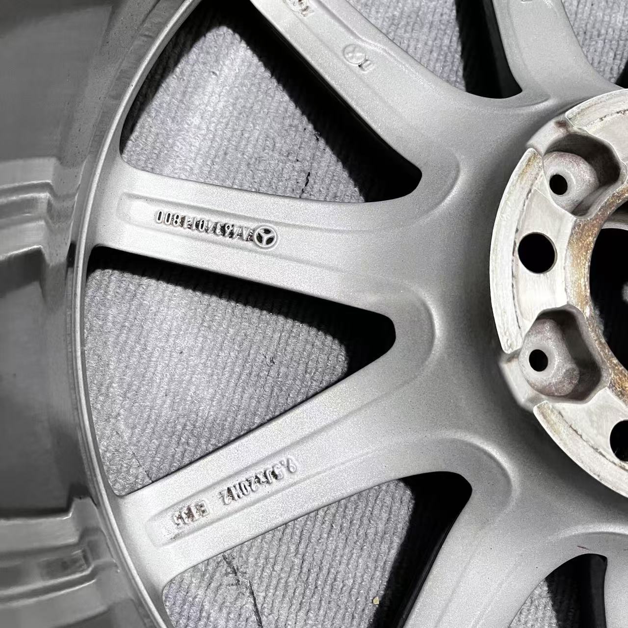 Mercedes-Benz G63 20 inch original wheels