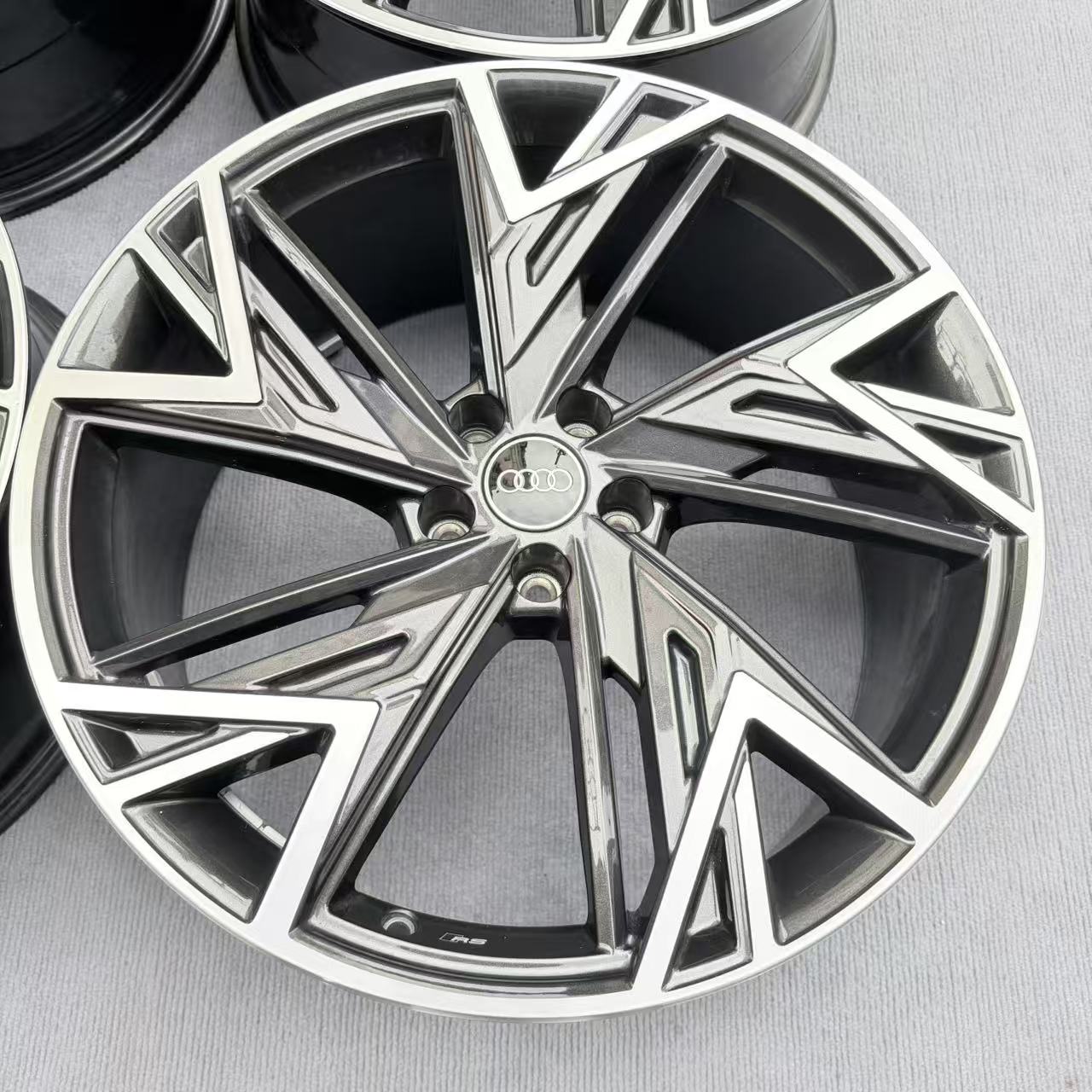 Audi A7L 21 inch original wheel