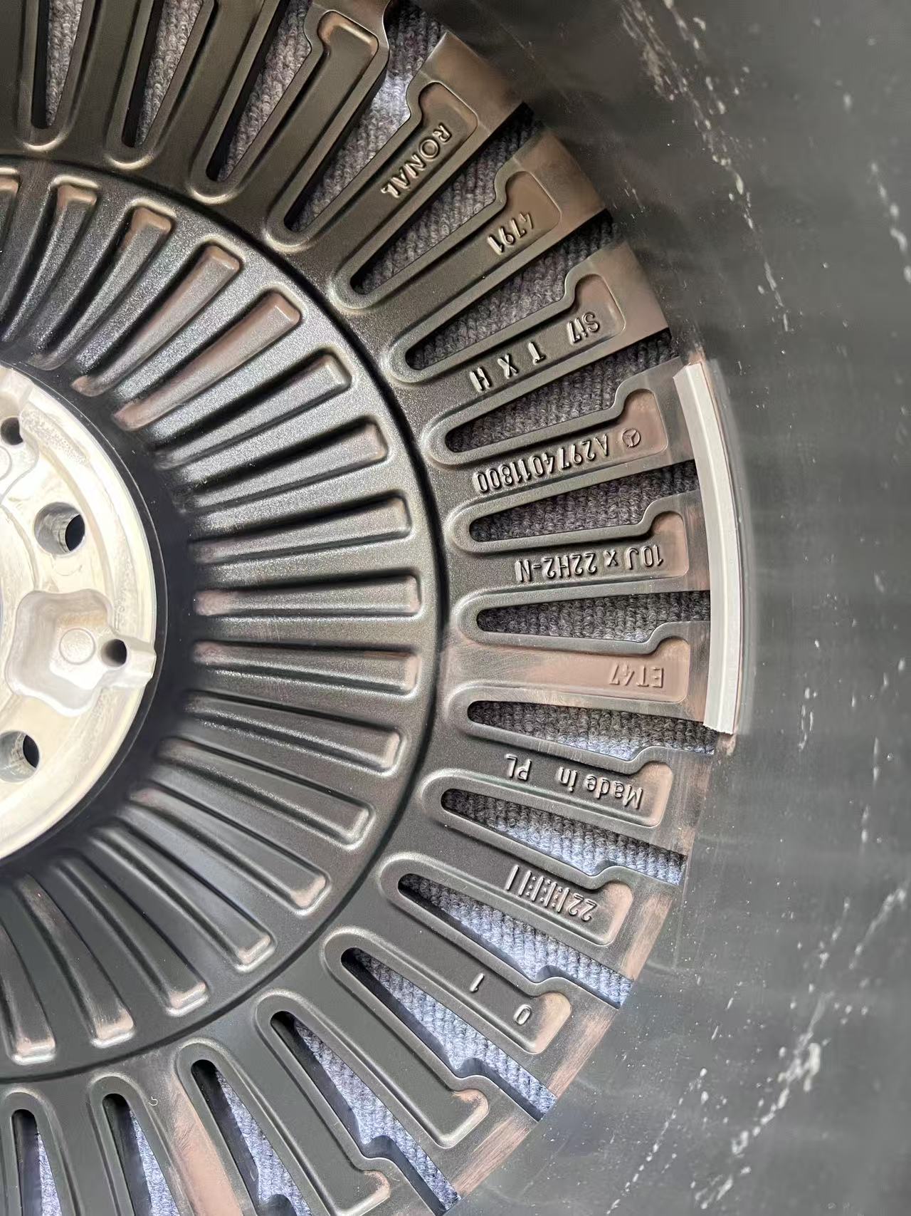 Mercedesbenz EQS 22 inch original wheel