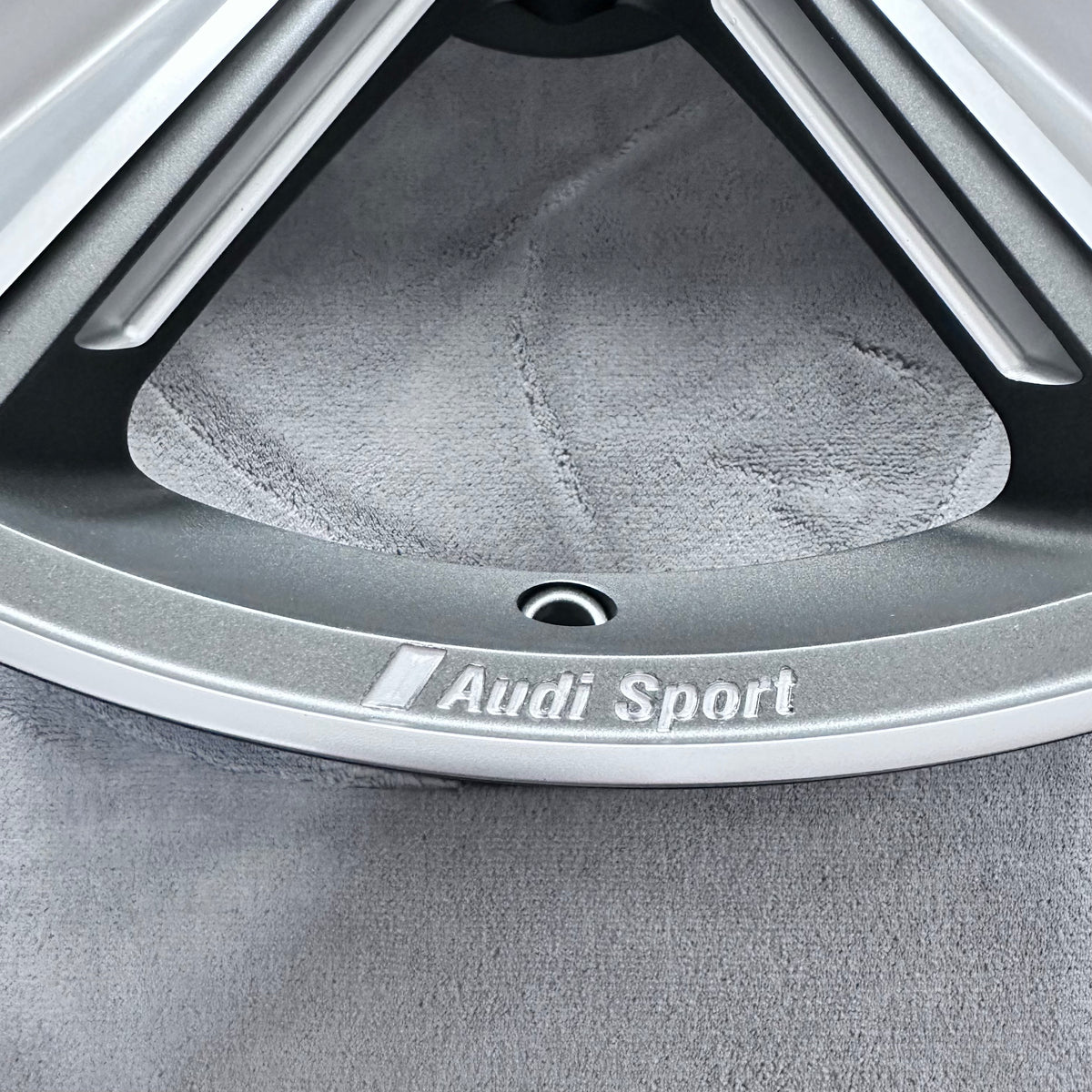 OEM11 20 inch 5*112 66.5