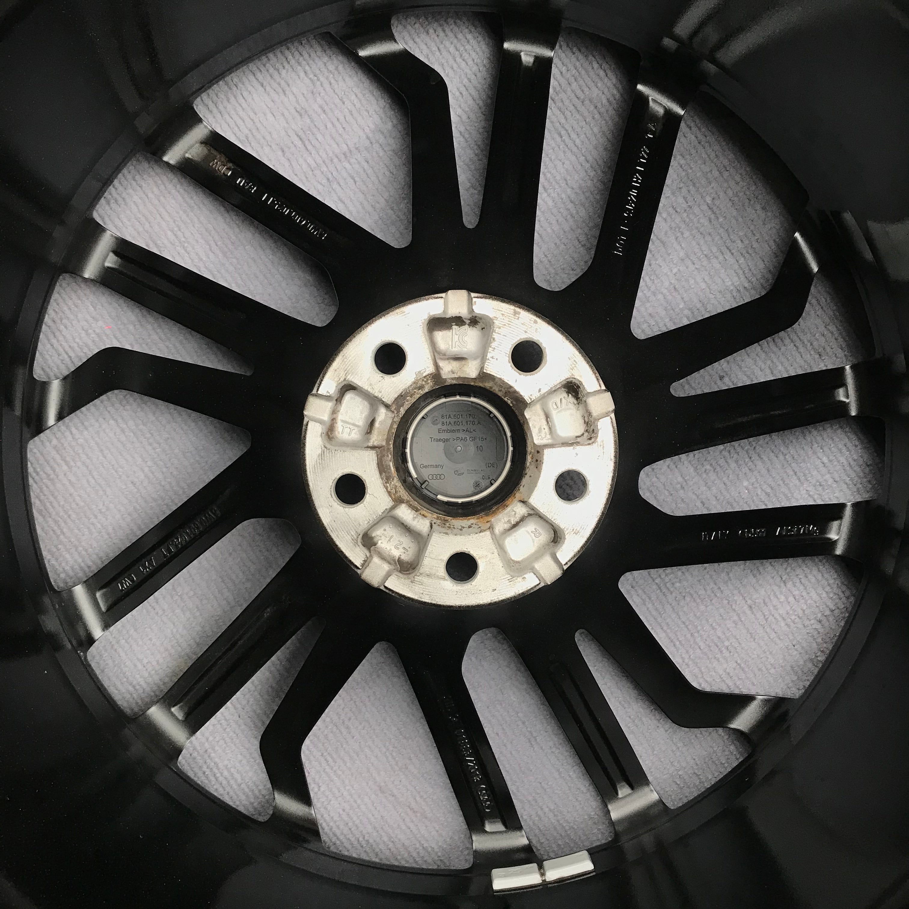 Audi RS4 20 inch original wheel