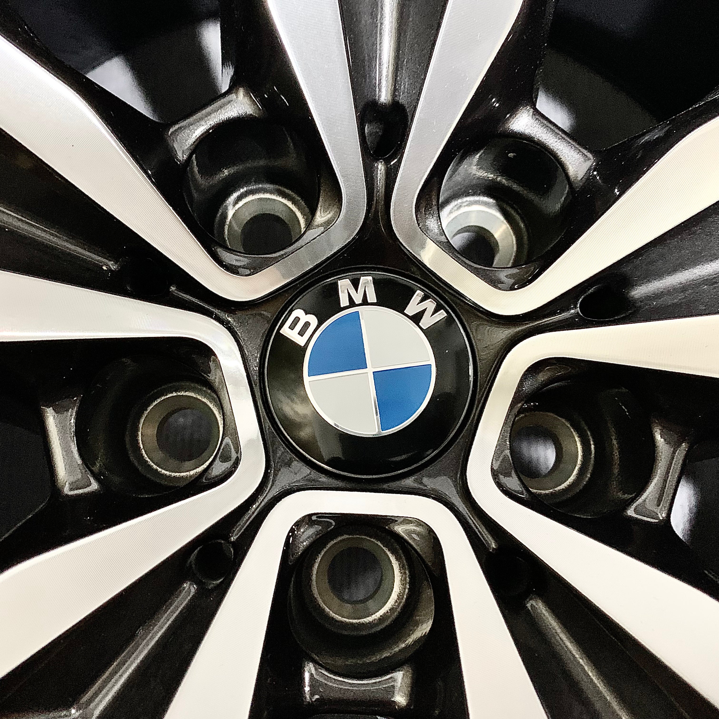 BMW 5 Series 936M 19 inch original wheels
