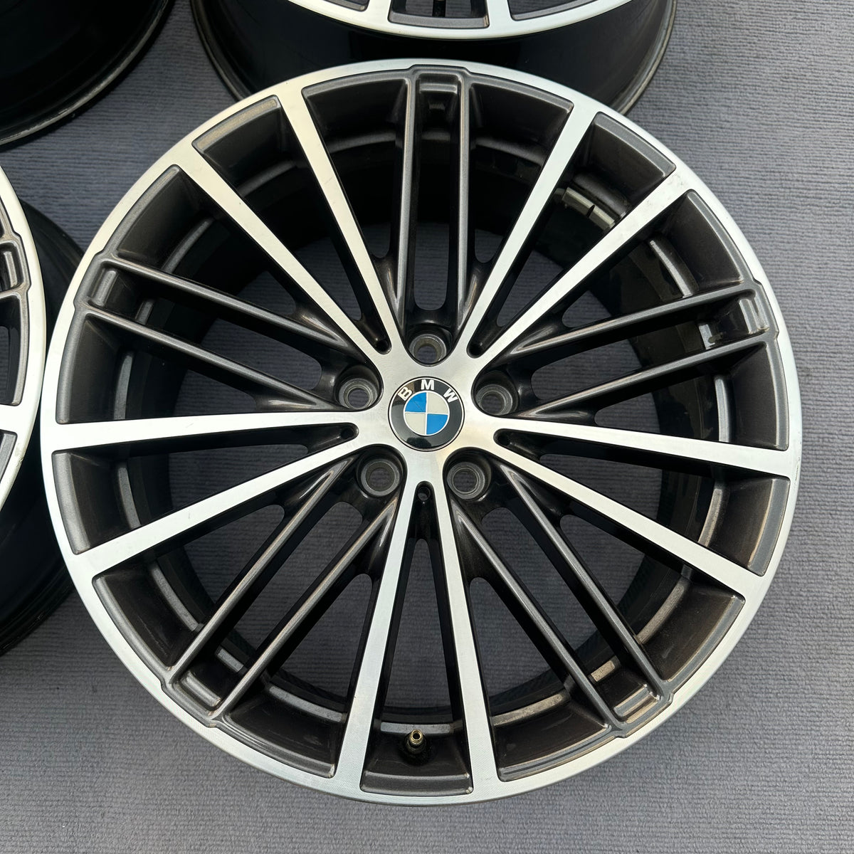 BMW 5 Series 530 635M 19-inch factory wheels