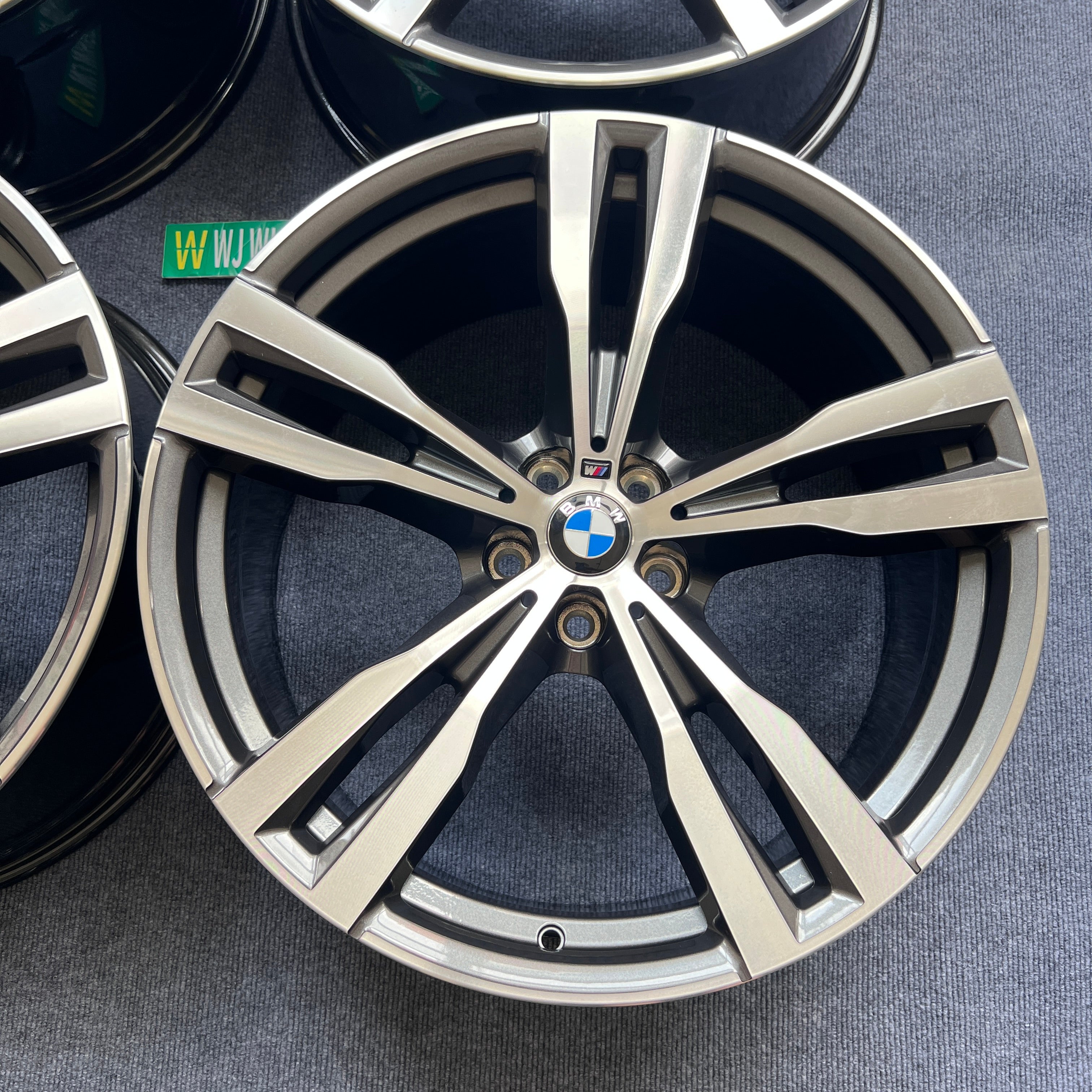 BMW X7 21 inch original wheel