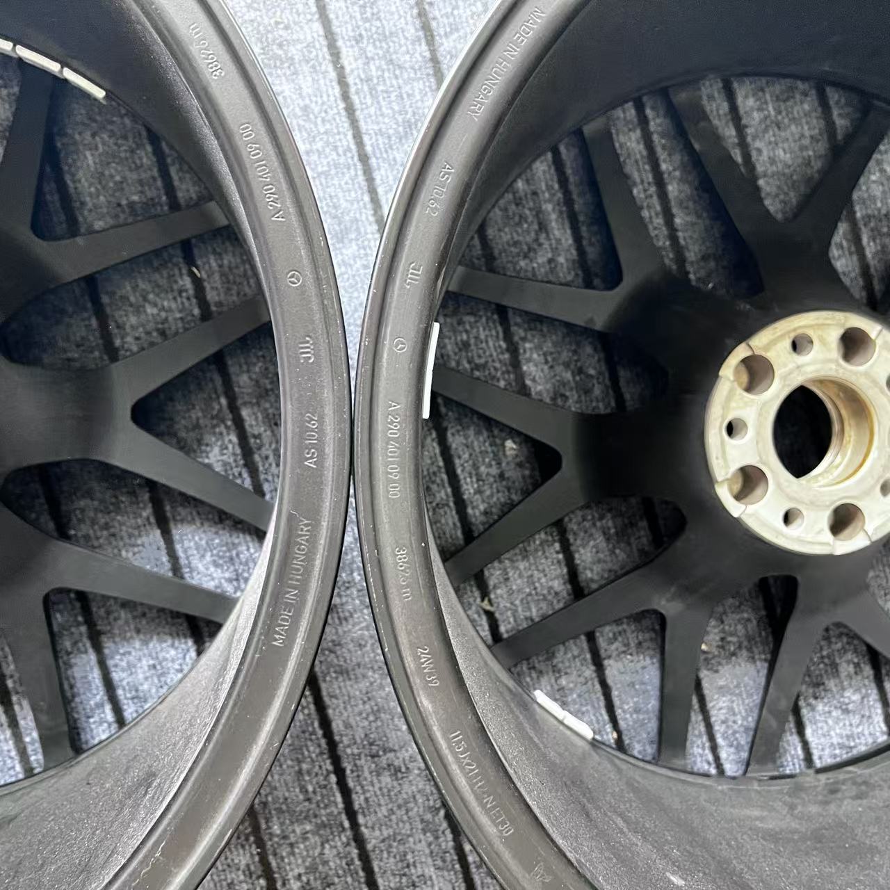Mercedes benz G63 22 inch Original wheels