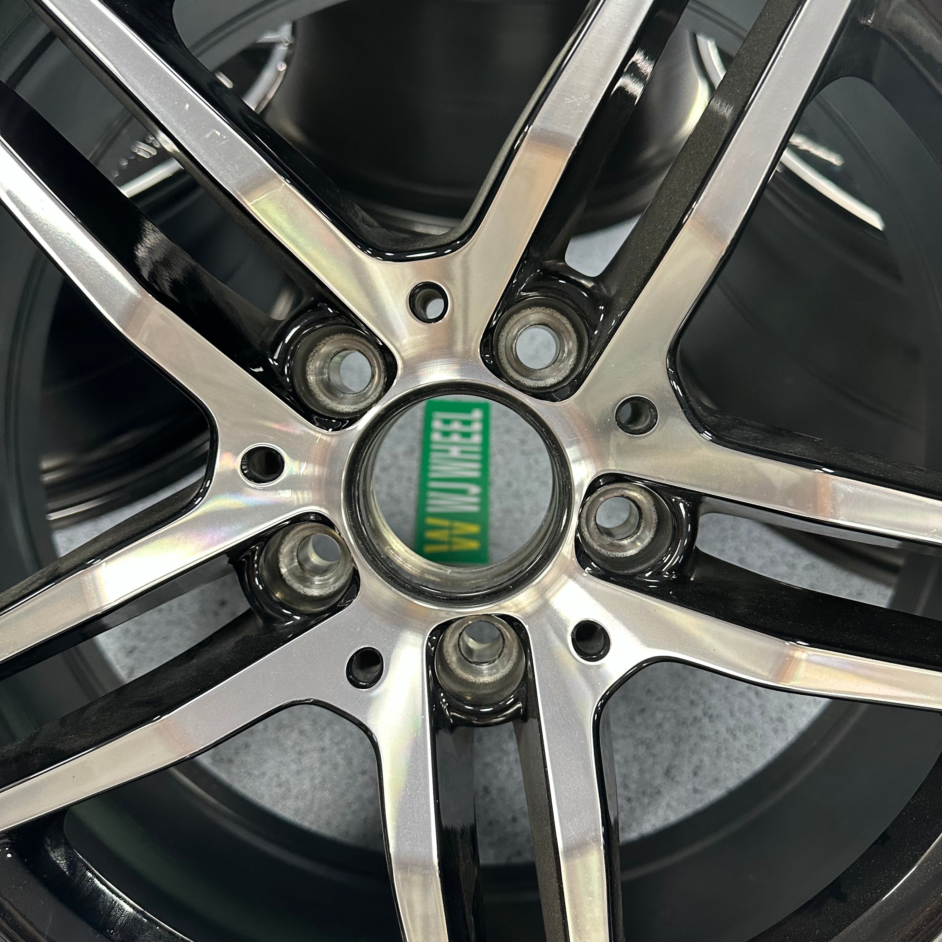 Mercedes benz E class 19 inch original wheel