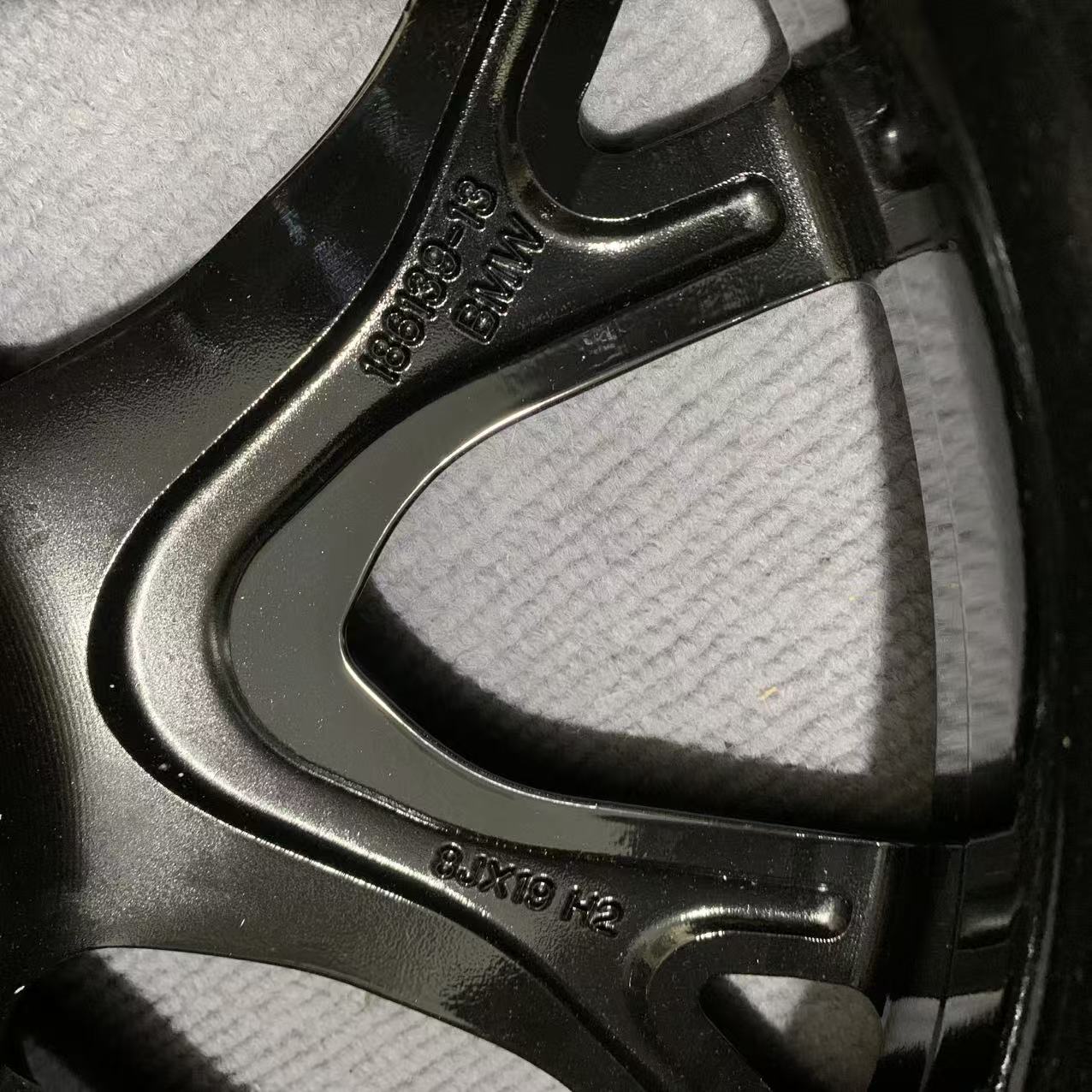 BMW 2 Series 977M 19 inch original wheels