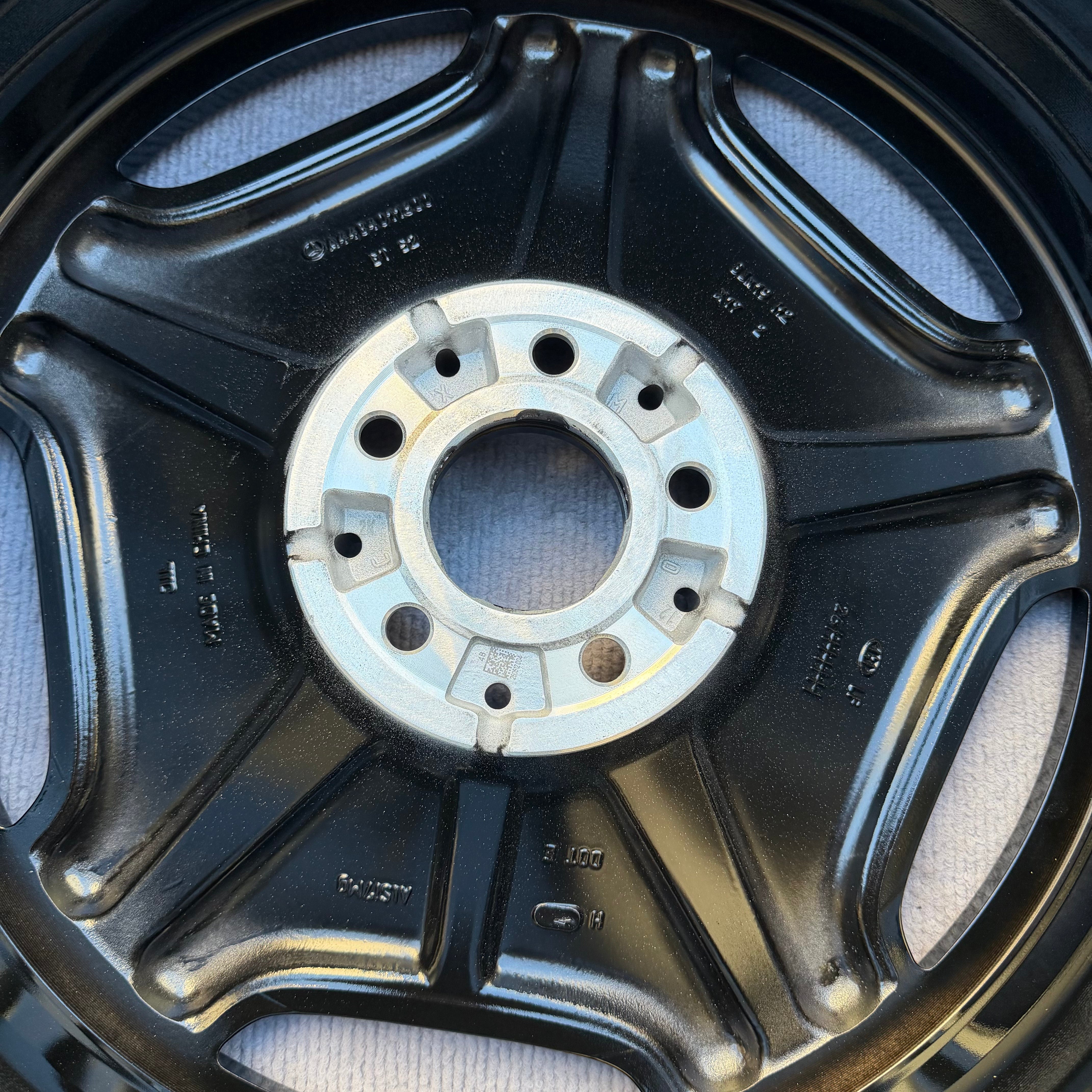 Mercedesbenz  V class  19 inch original wheel
