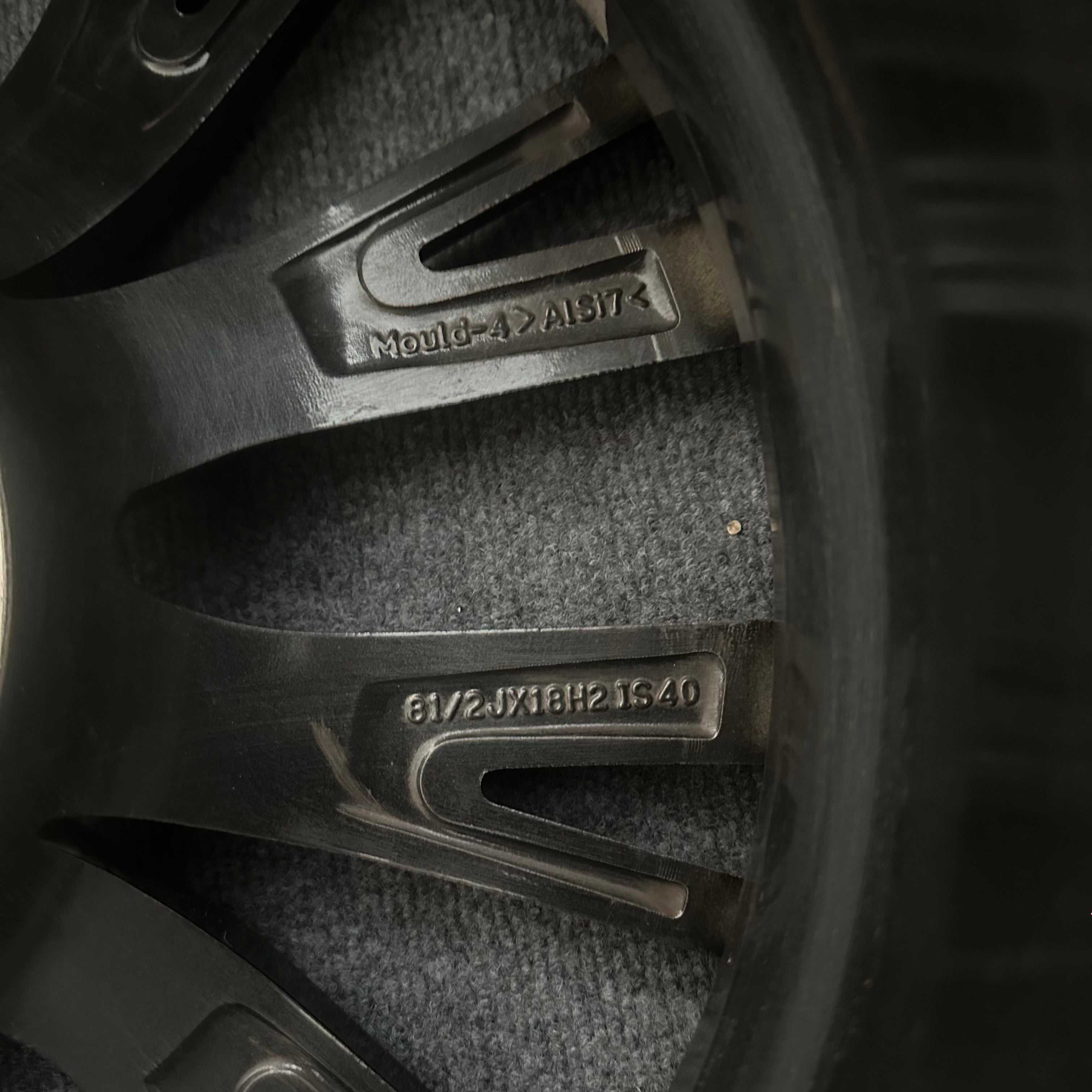BMW 3 Series 18 inch original wheels