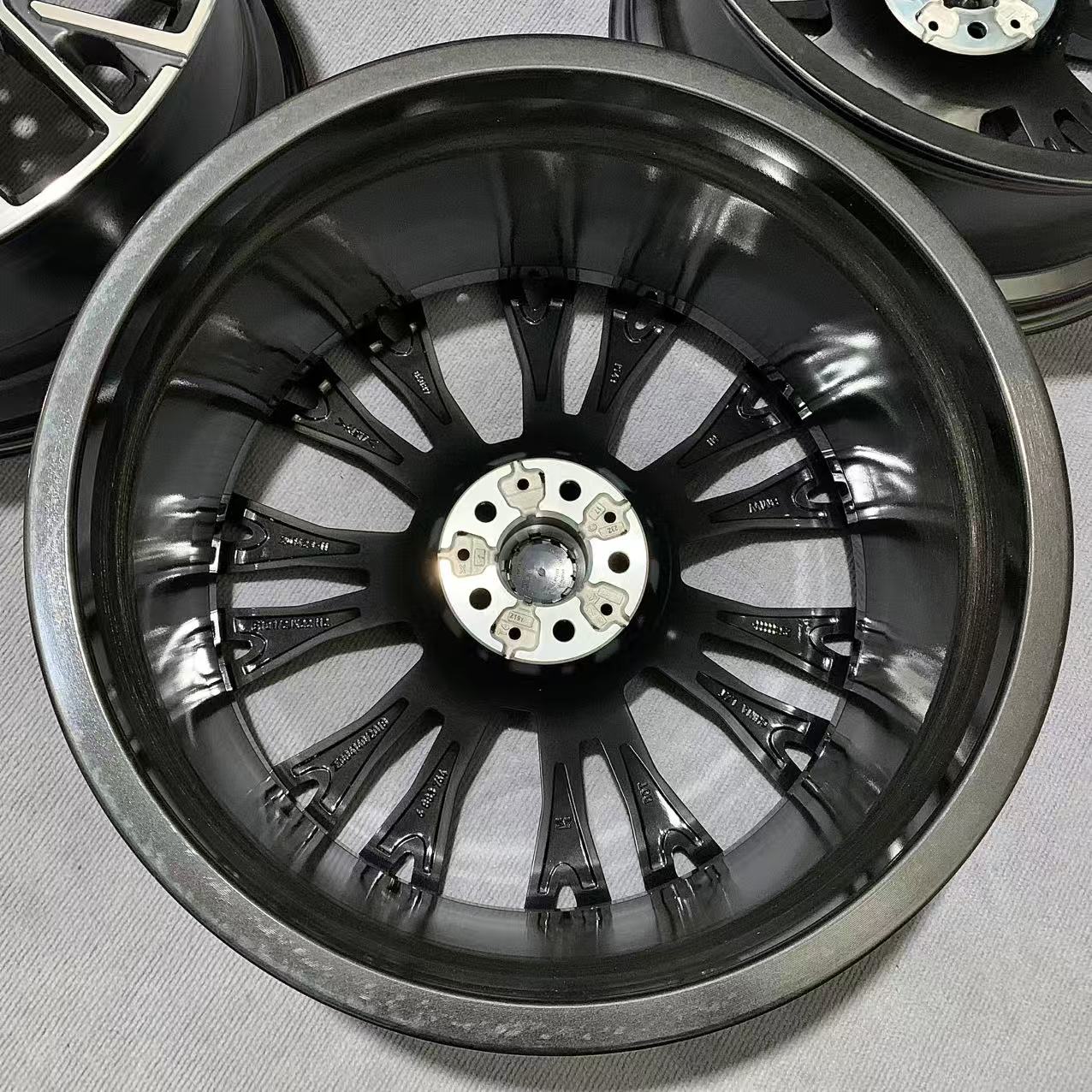 BMW X5 745M 22 inch brand new original wheels