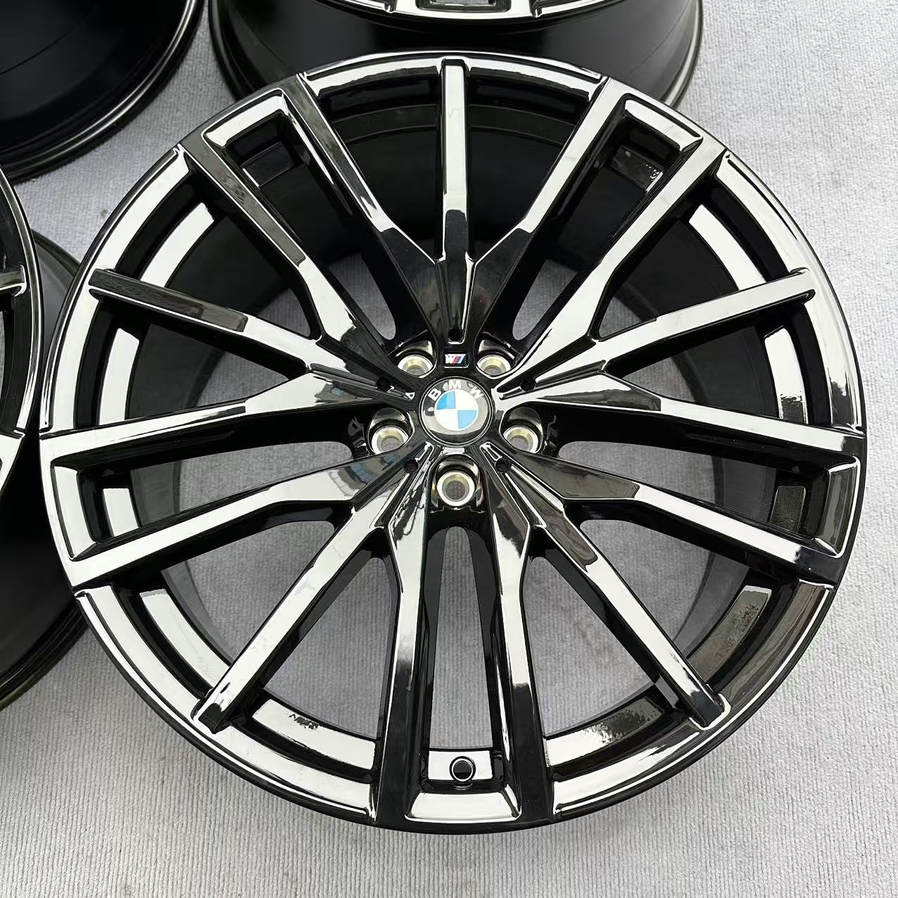 BMW X5 742M 22-inch brand new original wheels