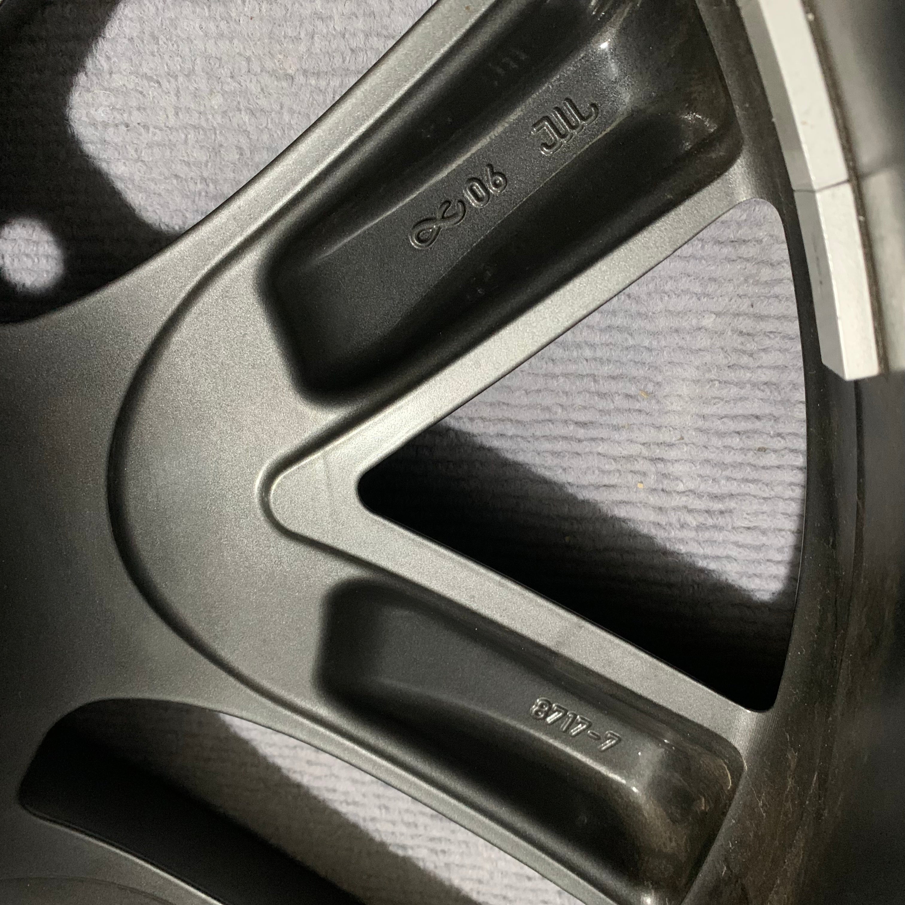 Land Rover Range Rover 22 inch Original wheels