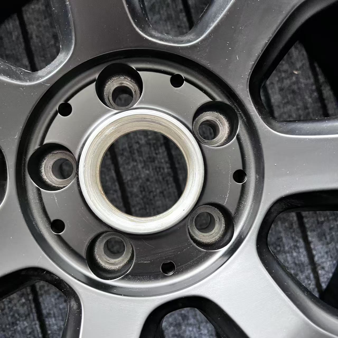 Mercedes benz G63 22 inch Original wheels