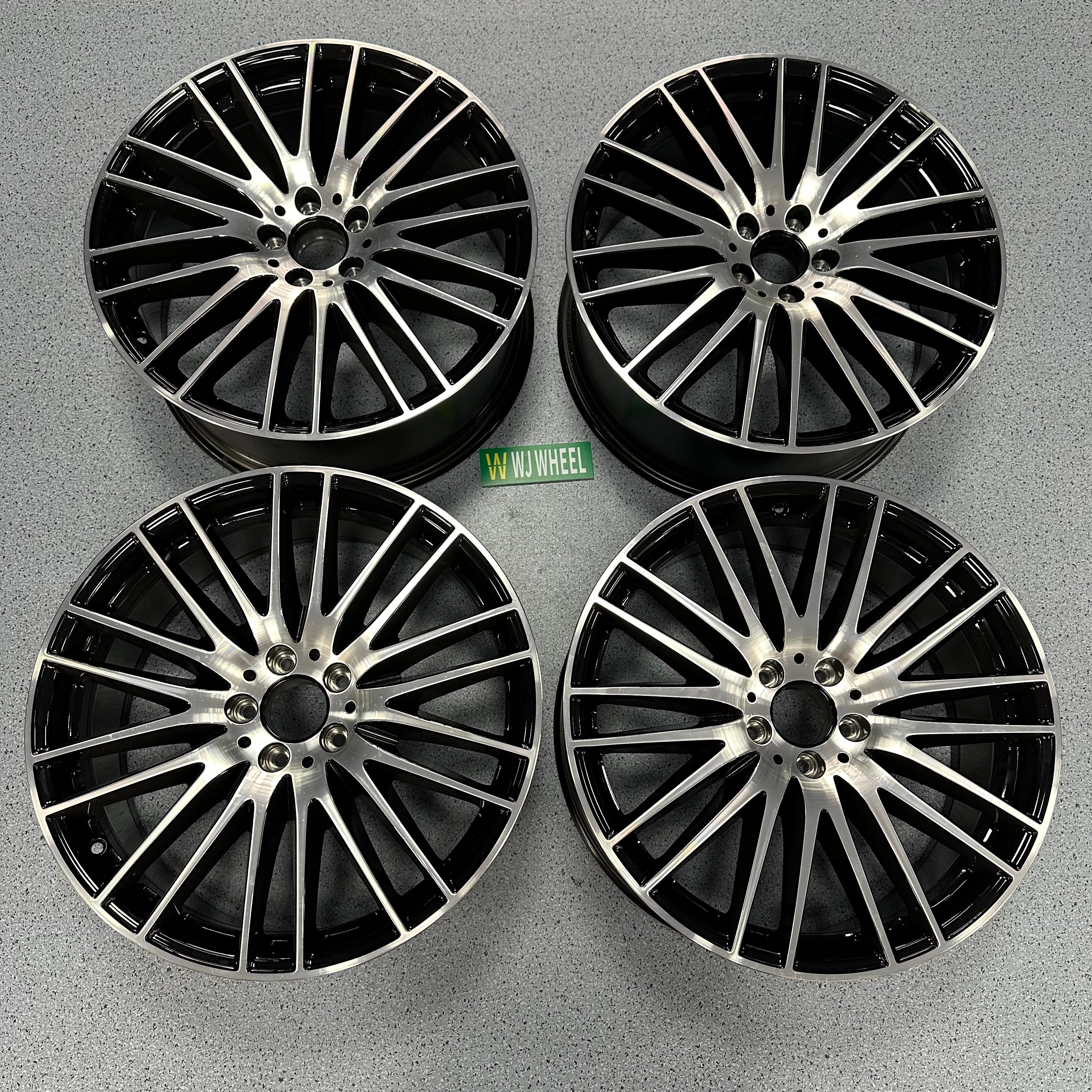 Mercedes benz GLC300 20 inch Original wheels