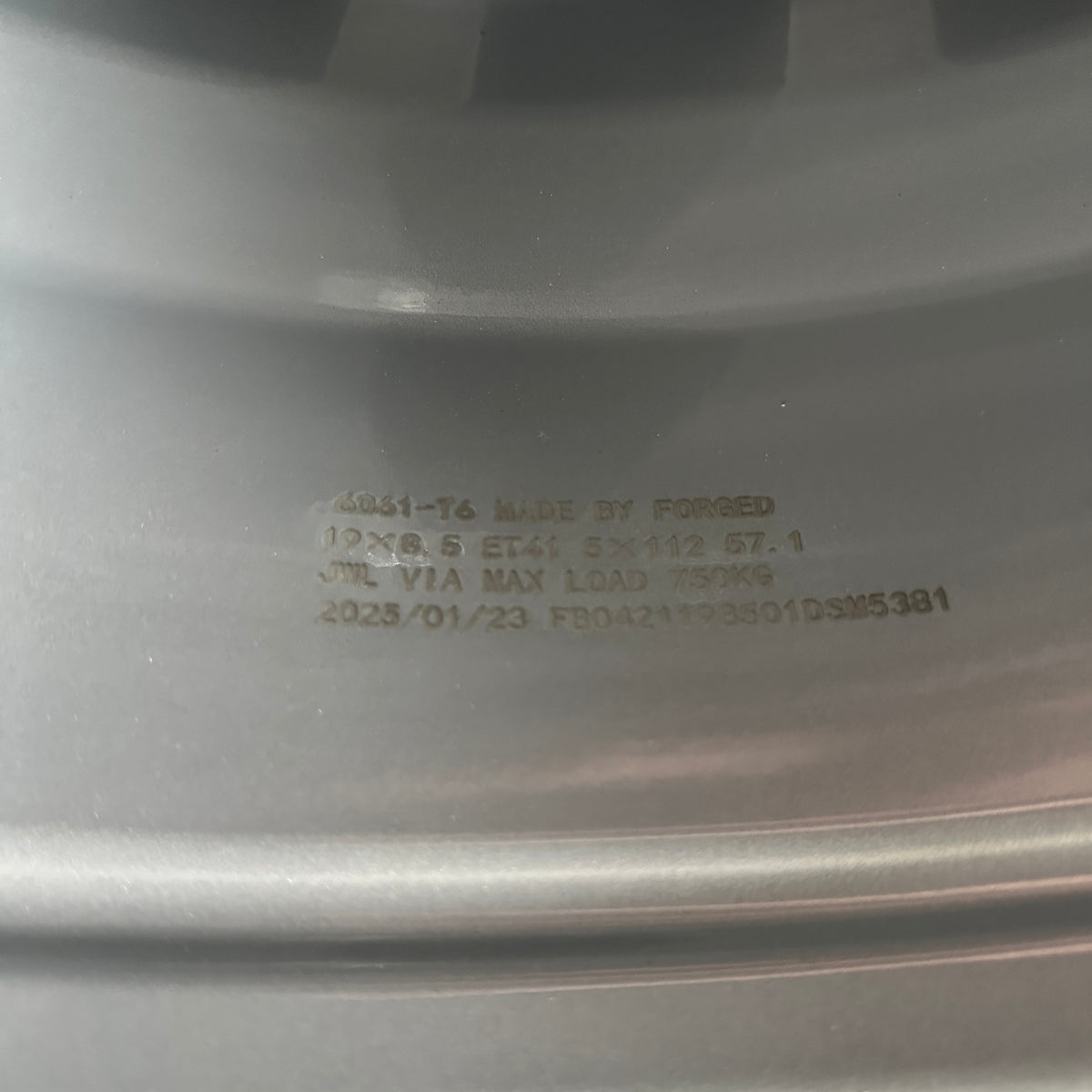 MB09 19 inch 5*112 57.1
