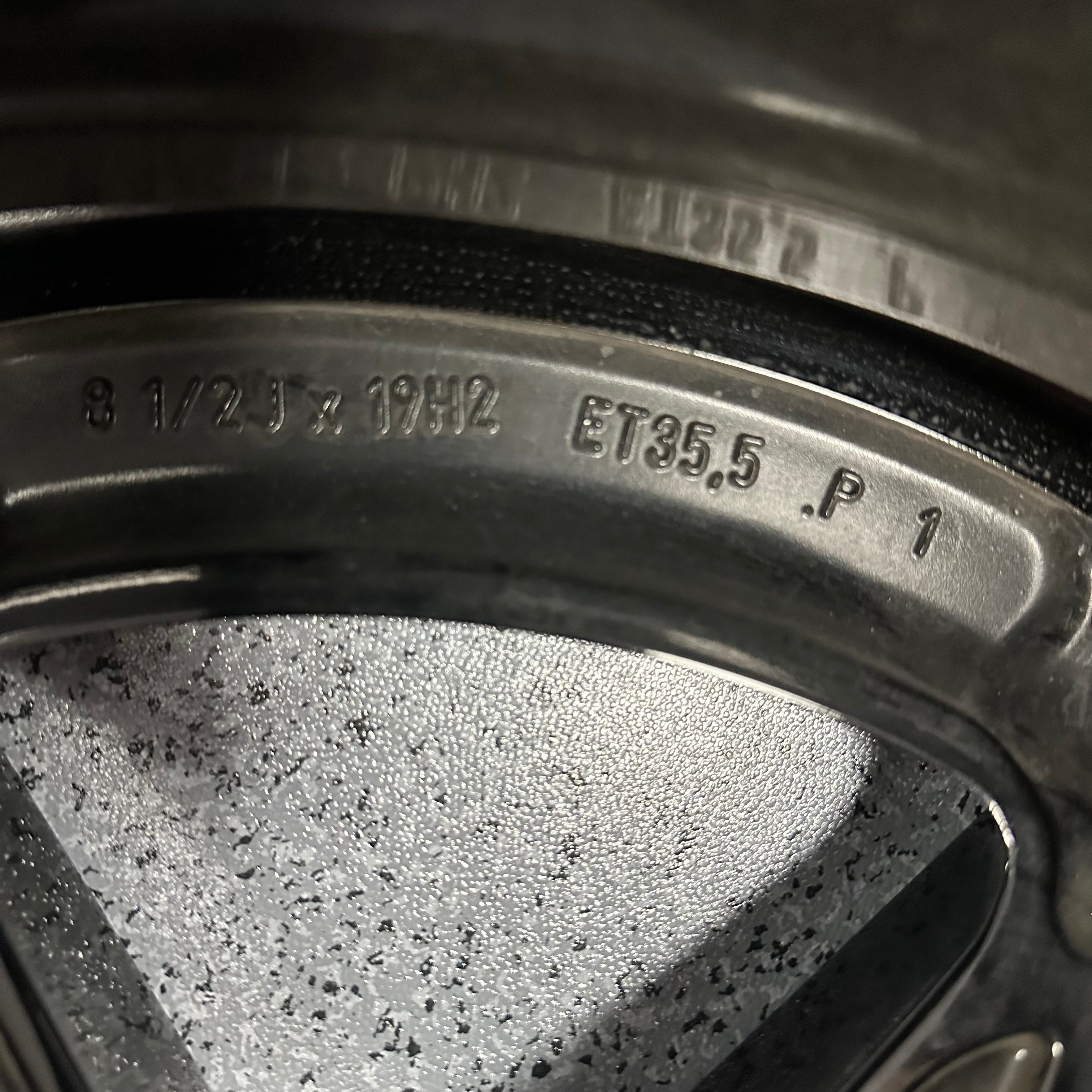 Mercedes benz E class 19 inch original wheel