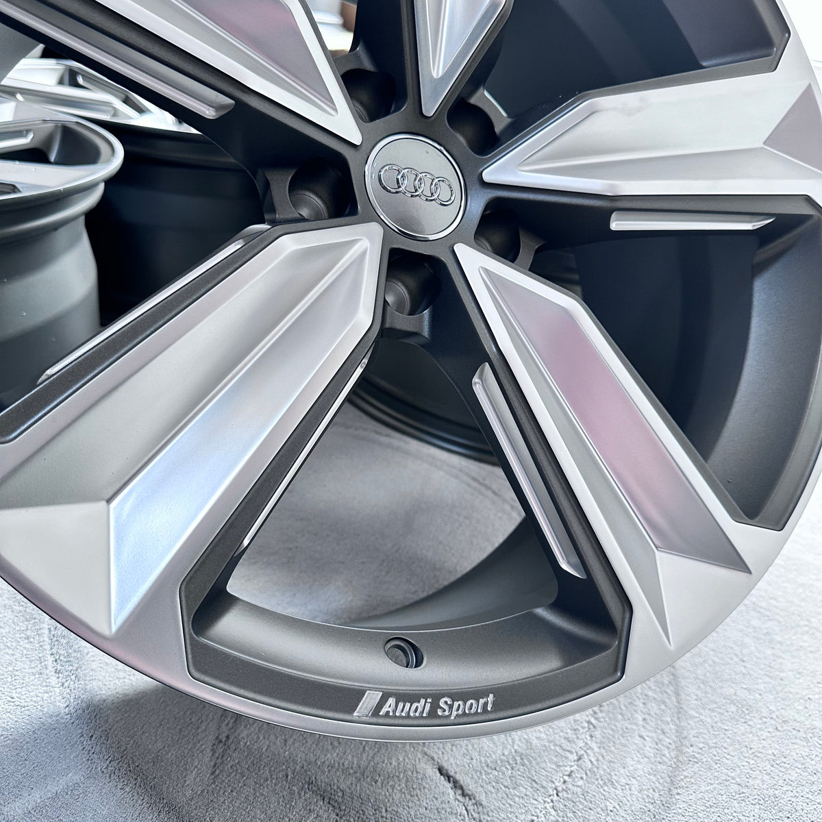 OEM11 20 inch 5*112 66.5