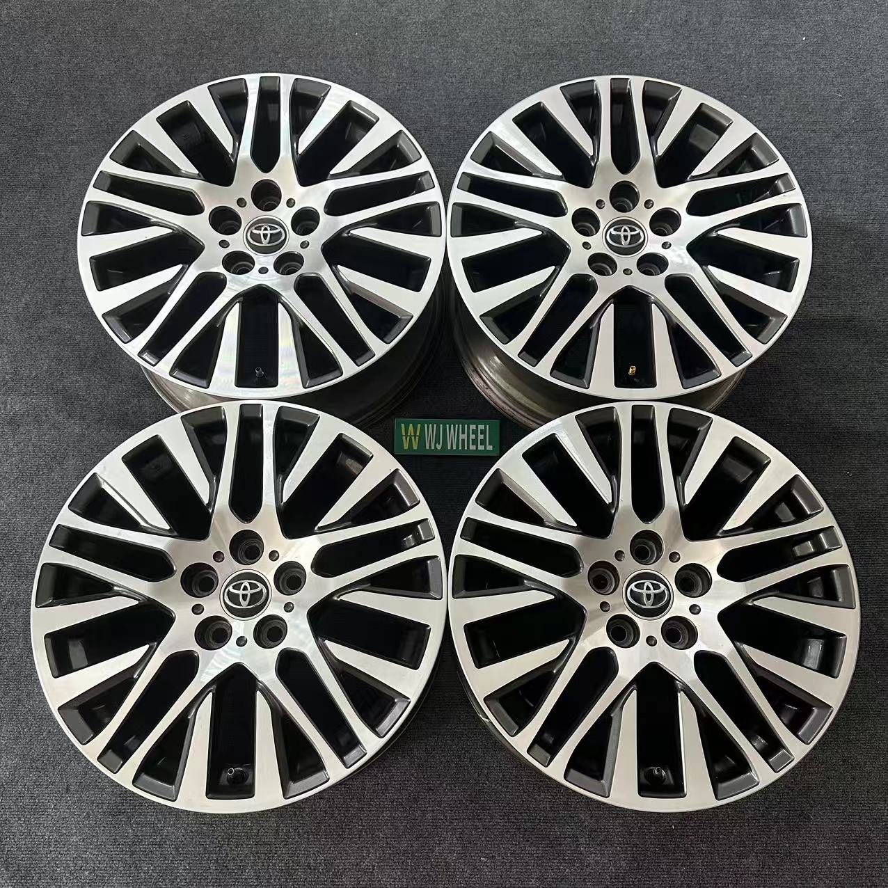Toyota Alphard 18 inch Original wheels
