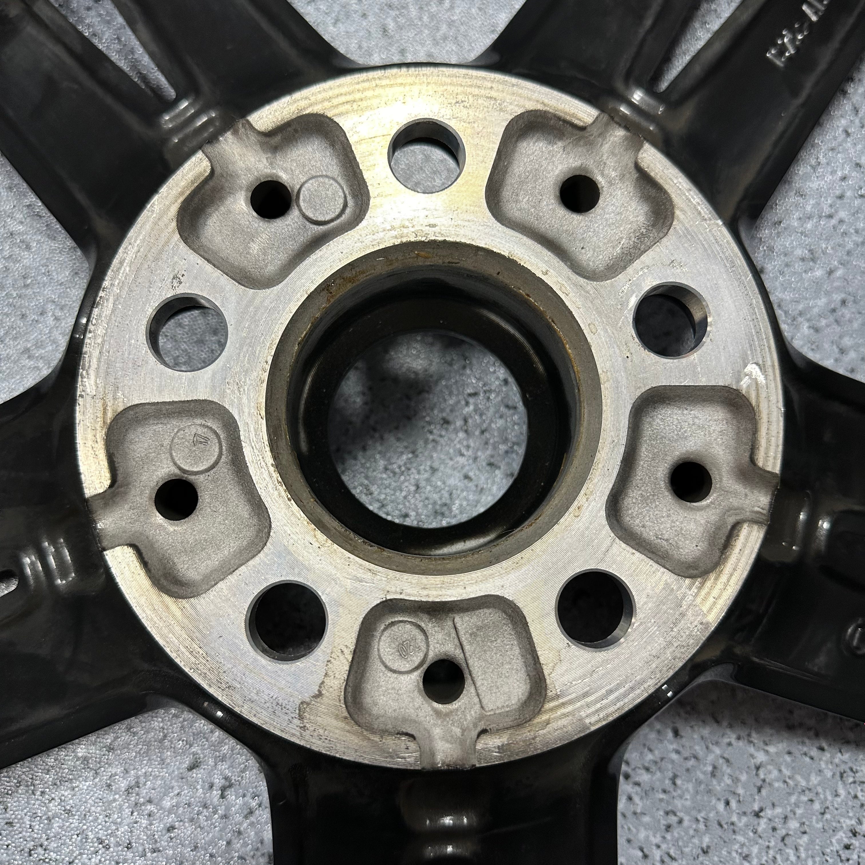 BMW 7 Series 648M 20 inch original wheel