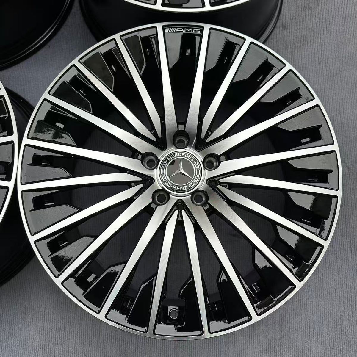 OEM02 19 inch 5*112 66.6