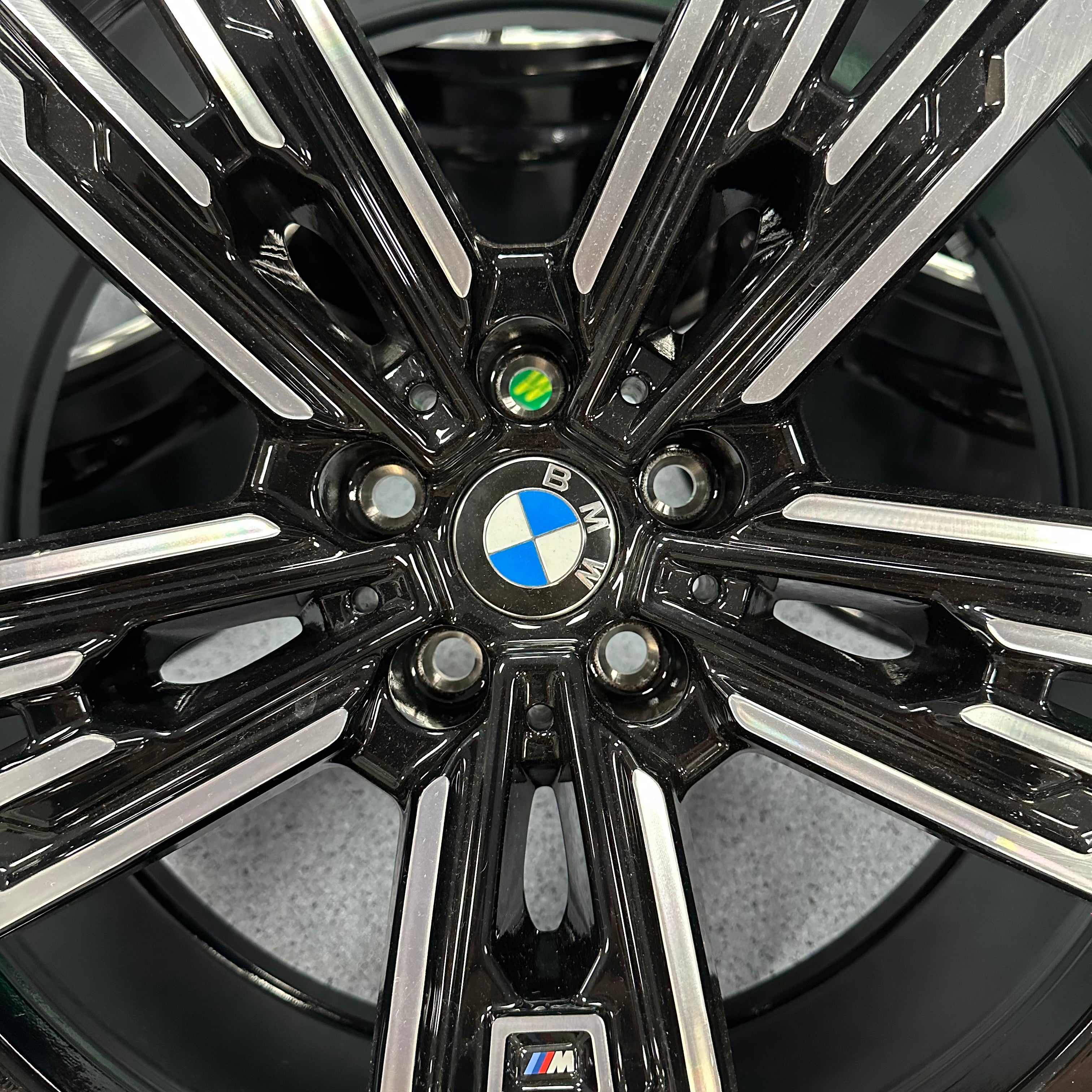 BMW 7 Series 908M 21 inch original wheels
