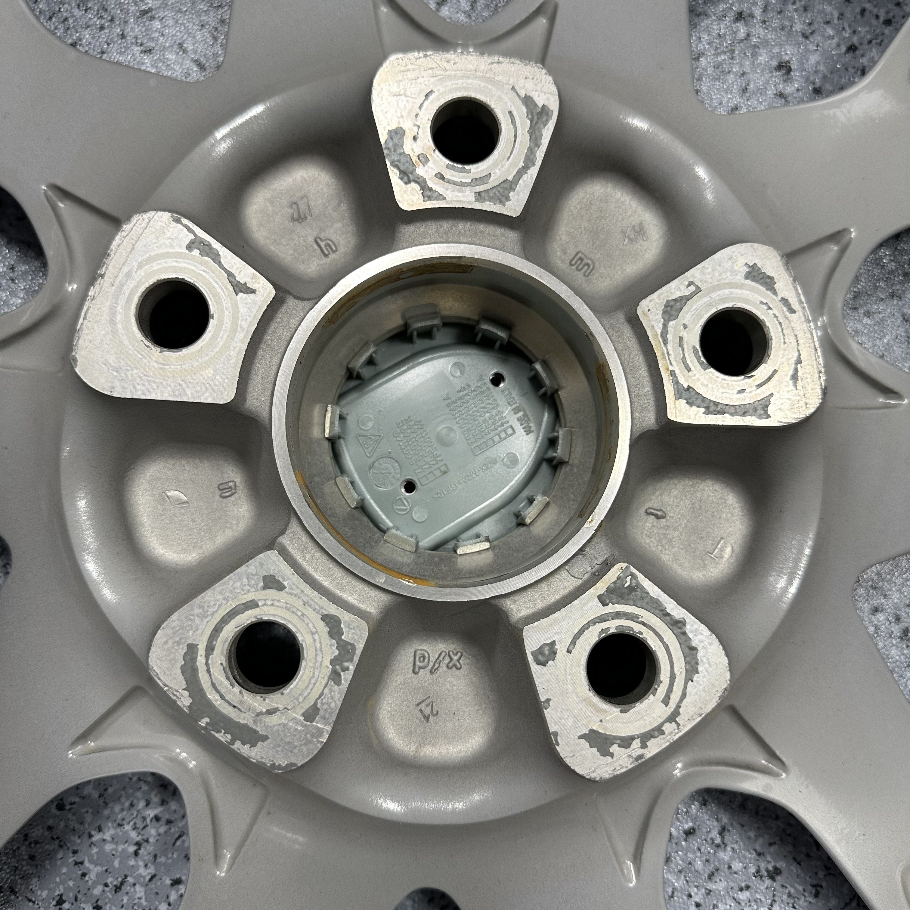 Porsche Panamera 21 inch original wheel silver
