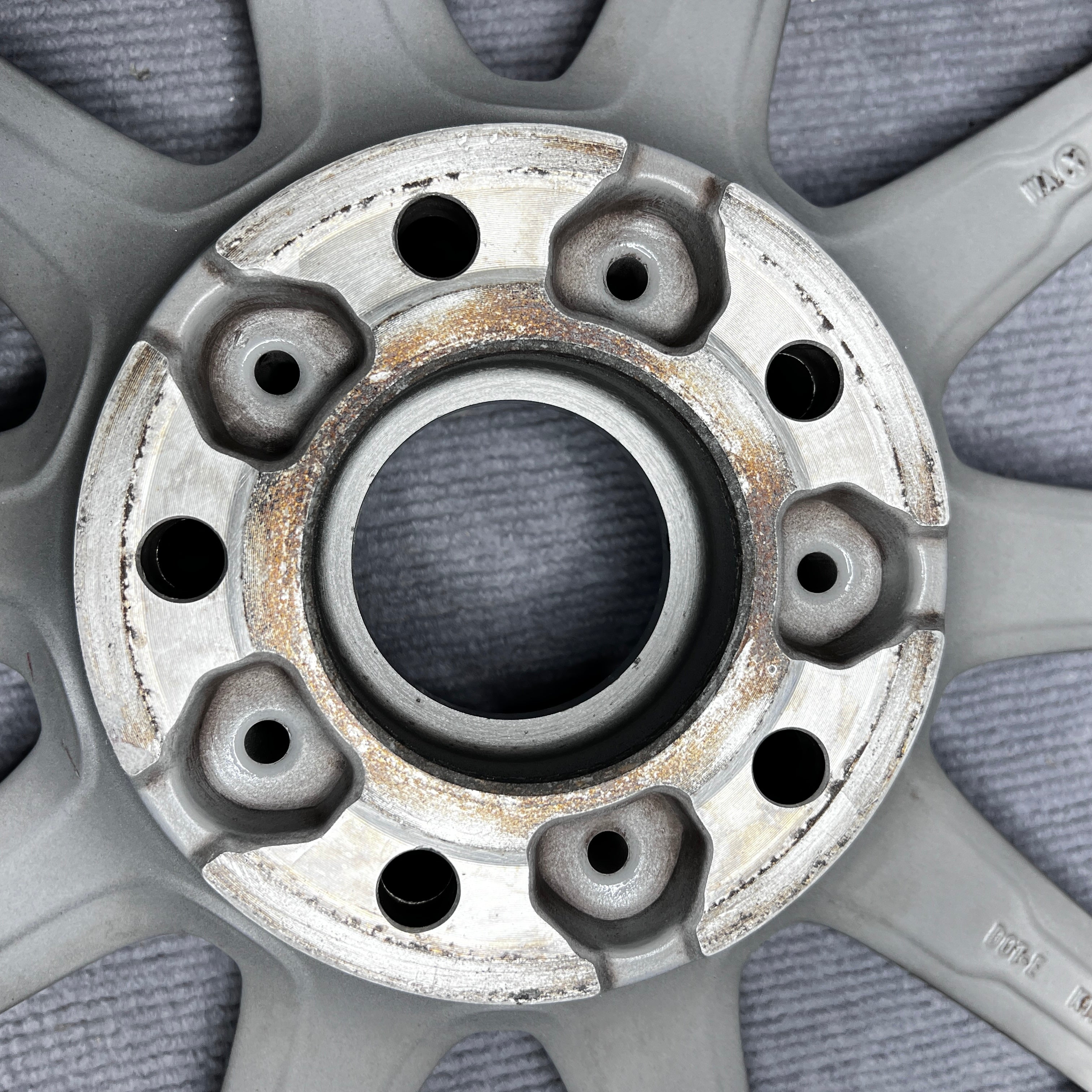 Mercedes-Benz G63 20 inch original wheels