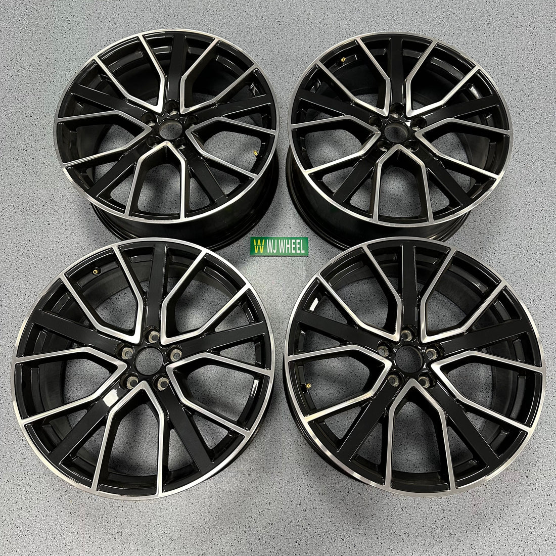 Audi Q5 20 inch original wheel