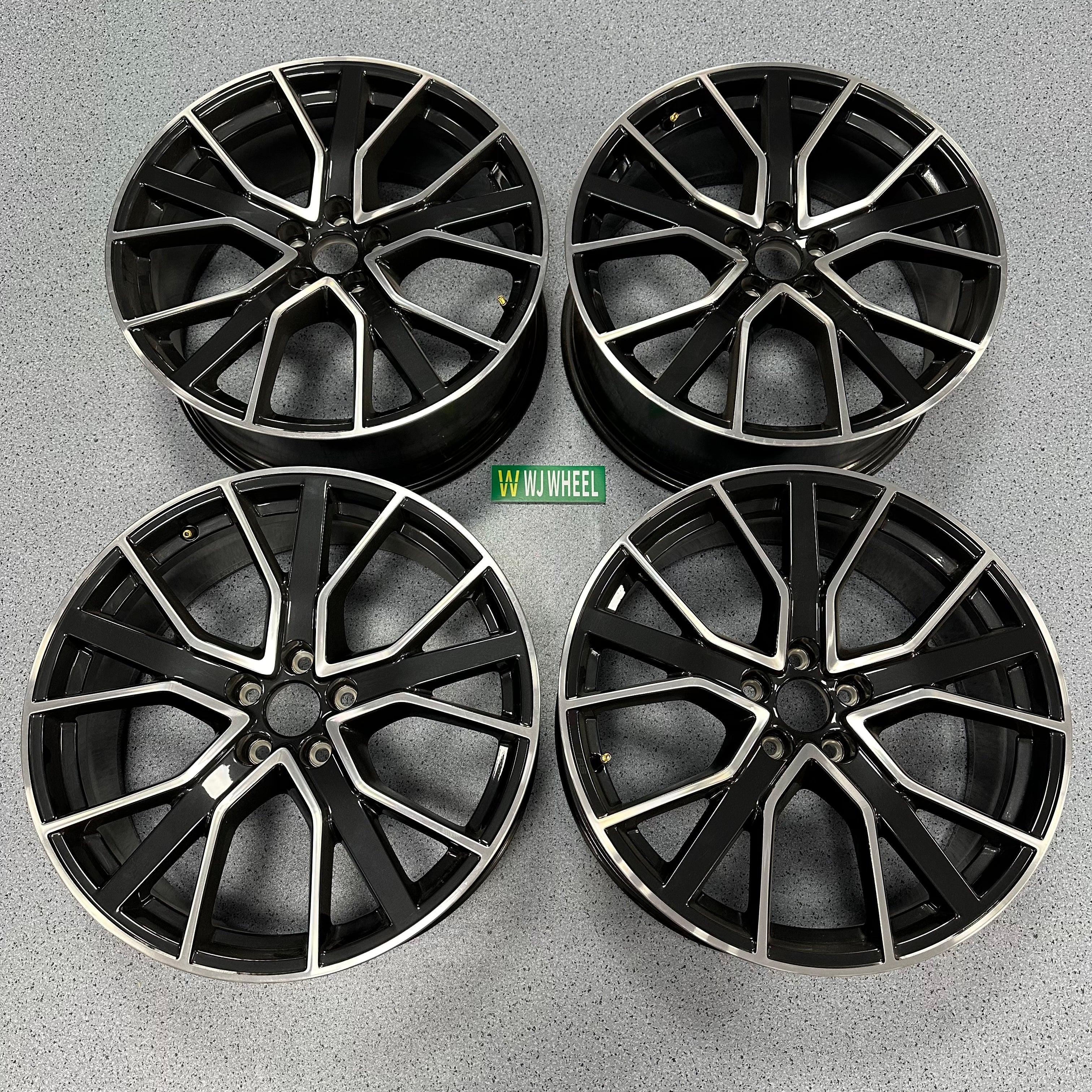 Audi Q5 20 inch original wheel