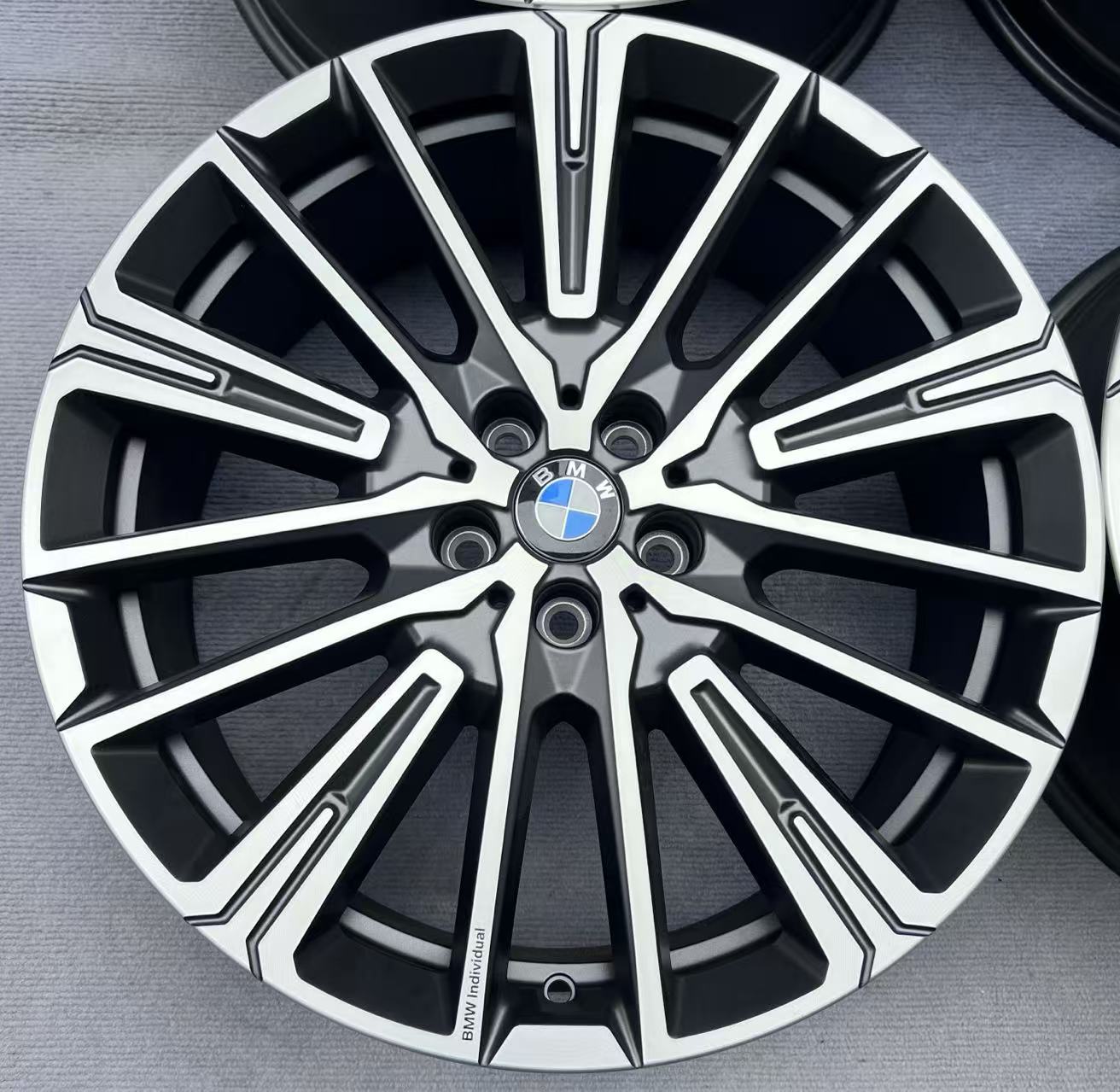 BMW X1 869M 20 inch brand new Original wheel