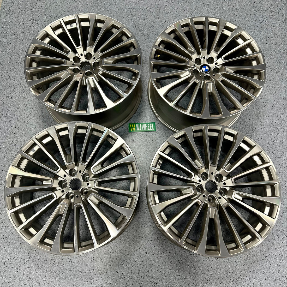 BMW X7 22 inch original wheels